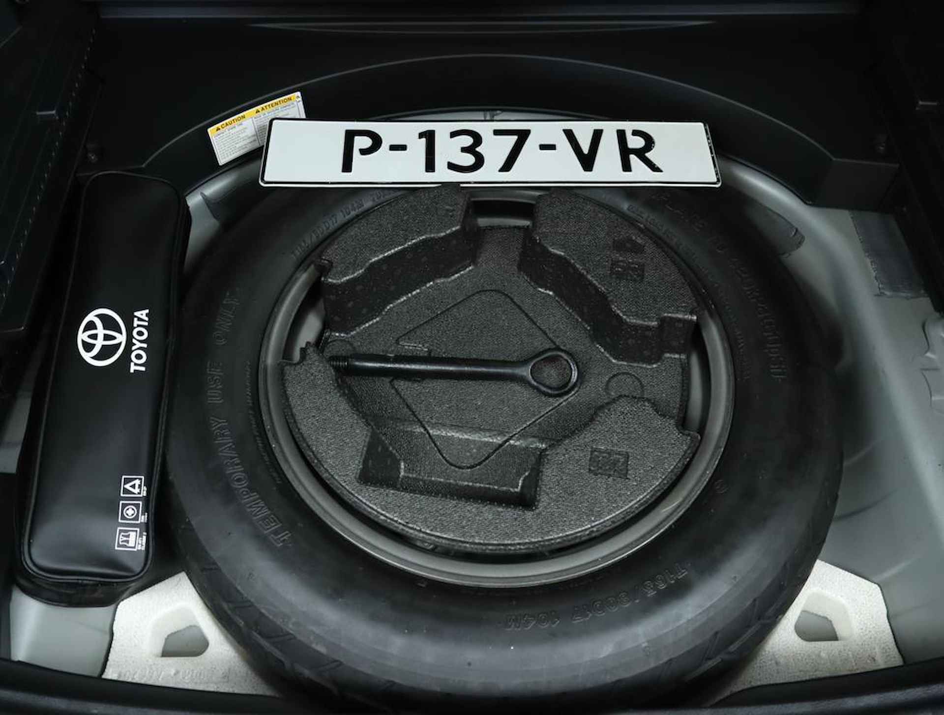 Toyota RAV4 2.5 Hybrid AWD Style | Front Runner | Innovation Pakket | Trekhaak 1650 KG | Lederen Bekleding | 360 Graden Camera | - 33/54