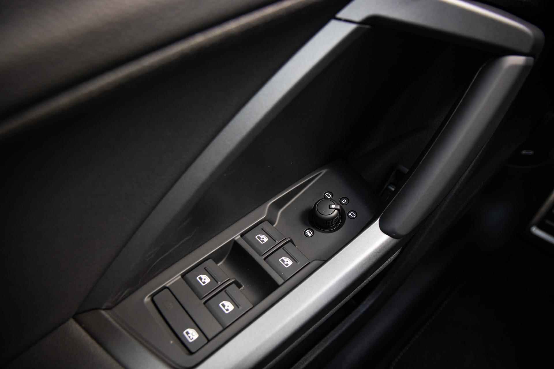 Audi Q3 Sportback 45 TFSI e 245pk S Edition | Sportstoelen | Adaptive cruise | Stoelverwarming | Achteruitrijcamera - 21/46