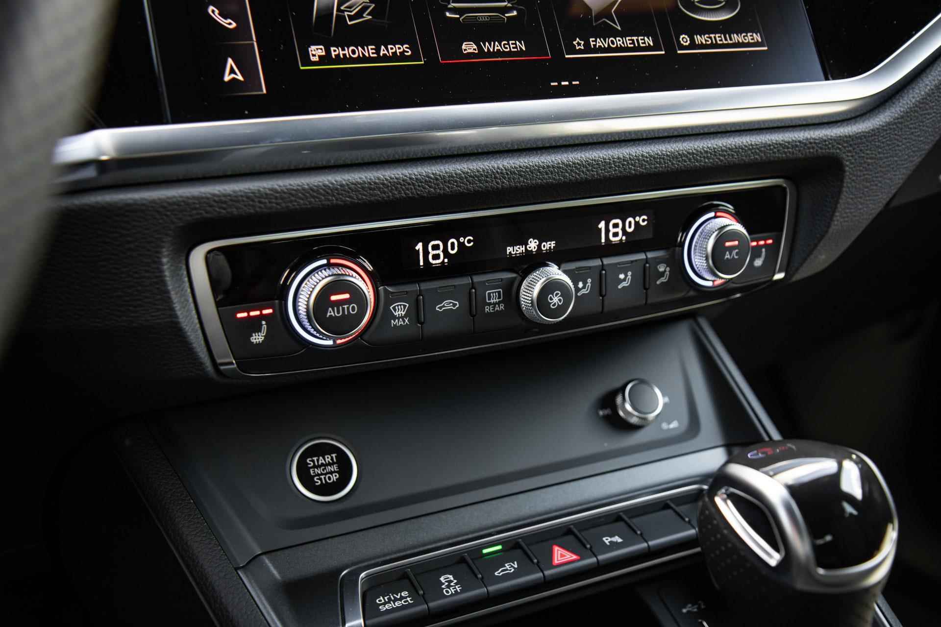 Audi Q3 Sportback 45 TFSI e 245pk S Edition | Sportstoelen | Adaptive cruise | Stoelverwarming | Achteruitrijcamera - 33/46