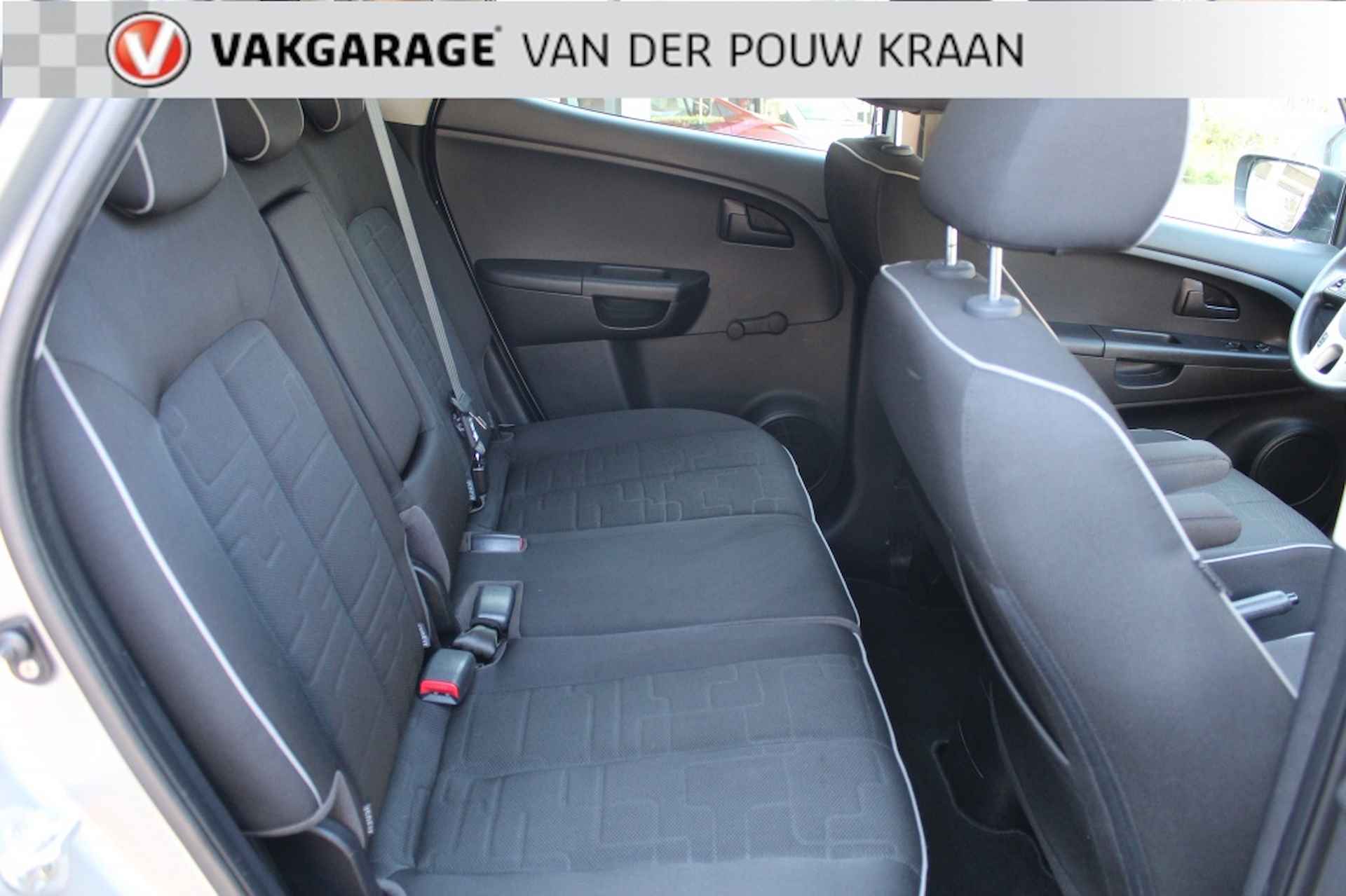 Kia Venga 1.4 CVVT Plus Pack Airco / Navigatie - 10/34