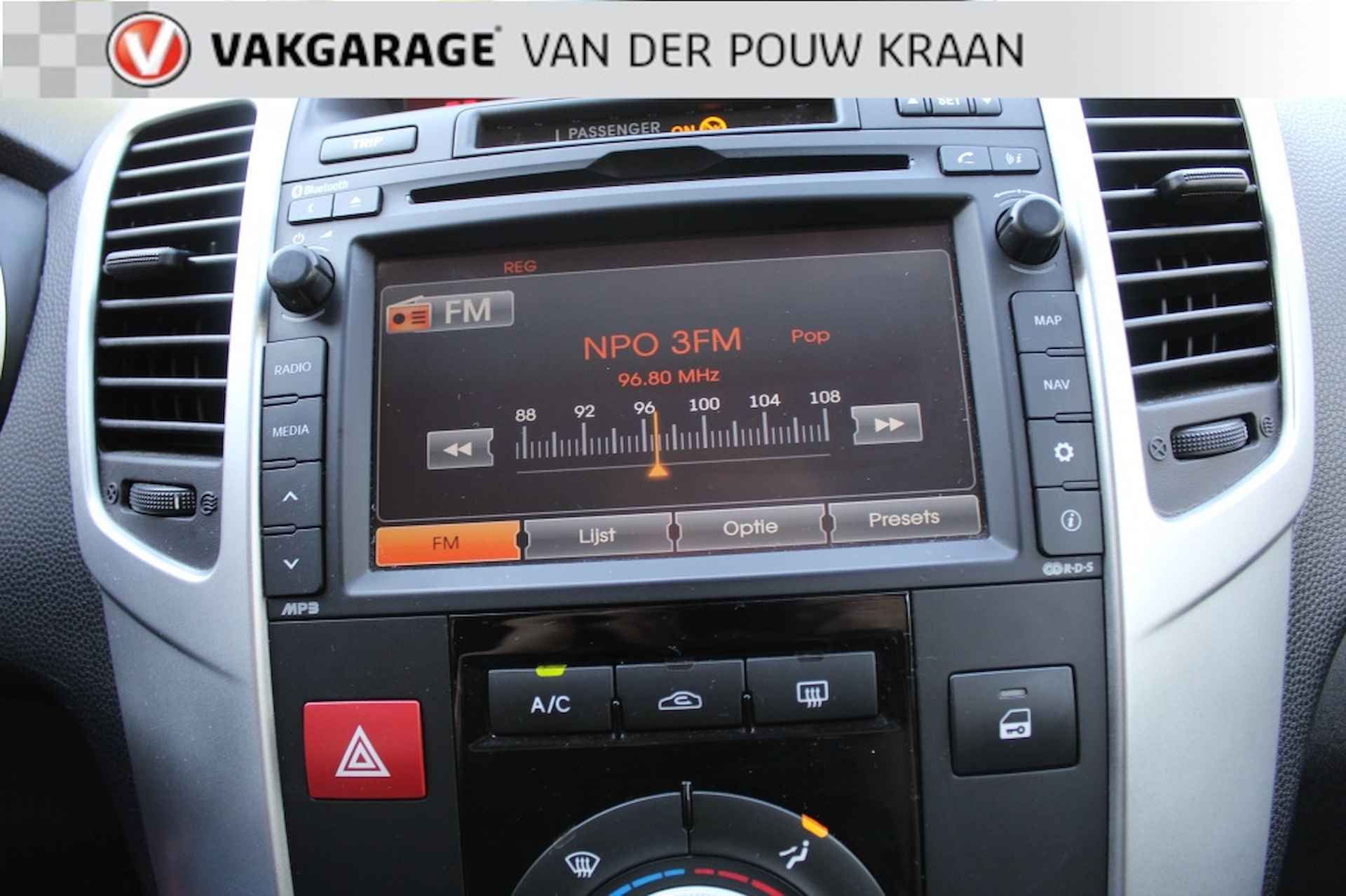 Kia Venga 1.4 CVVT Plus Pack Airco / Navigatie - 18/34