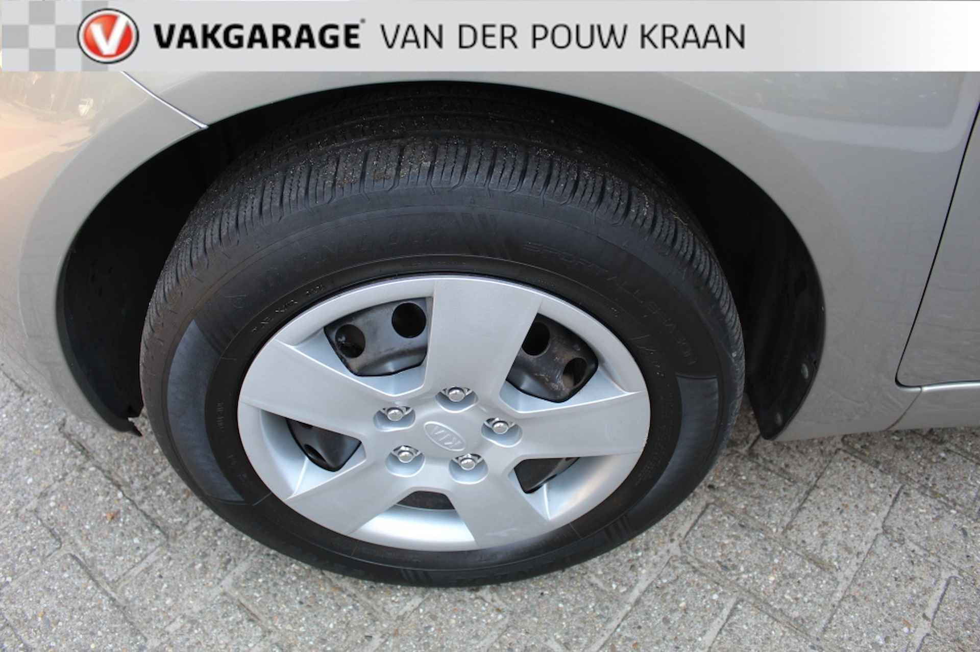 Kia Venga 1.4 CVVT Plus Pack Airco / Navigatie - 32/34