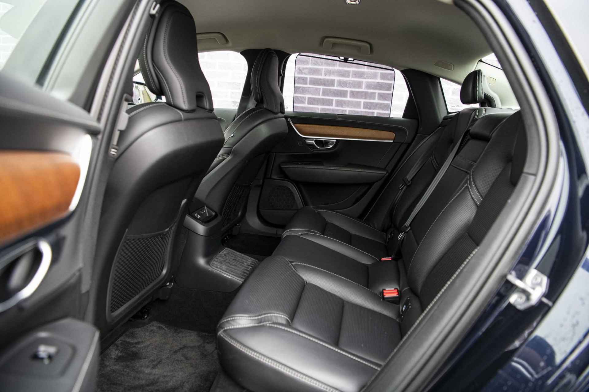 Volvo S90 T8 Recharge AWD Inscription Plus | Voorstoelen met massage en ventilatie | Parkeerverwarming | Park Assist Pilot | Stoel/stuur/achterbankverwarming | Adaptive cruise | Voorruitverwarming | DAB+ - 12/41