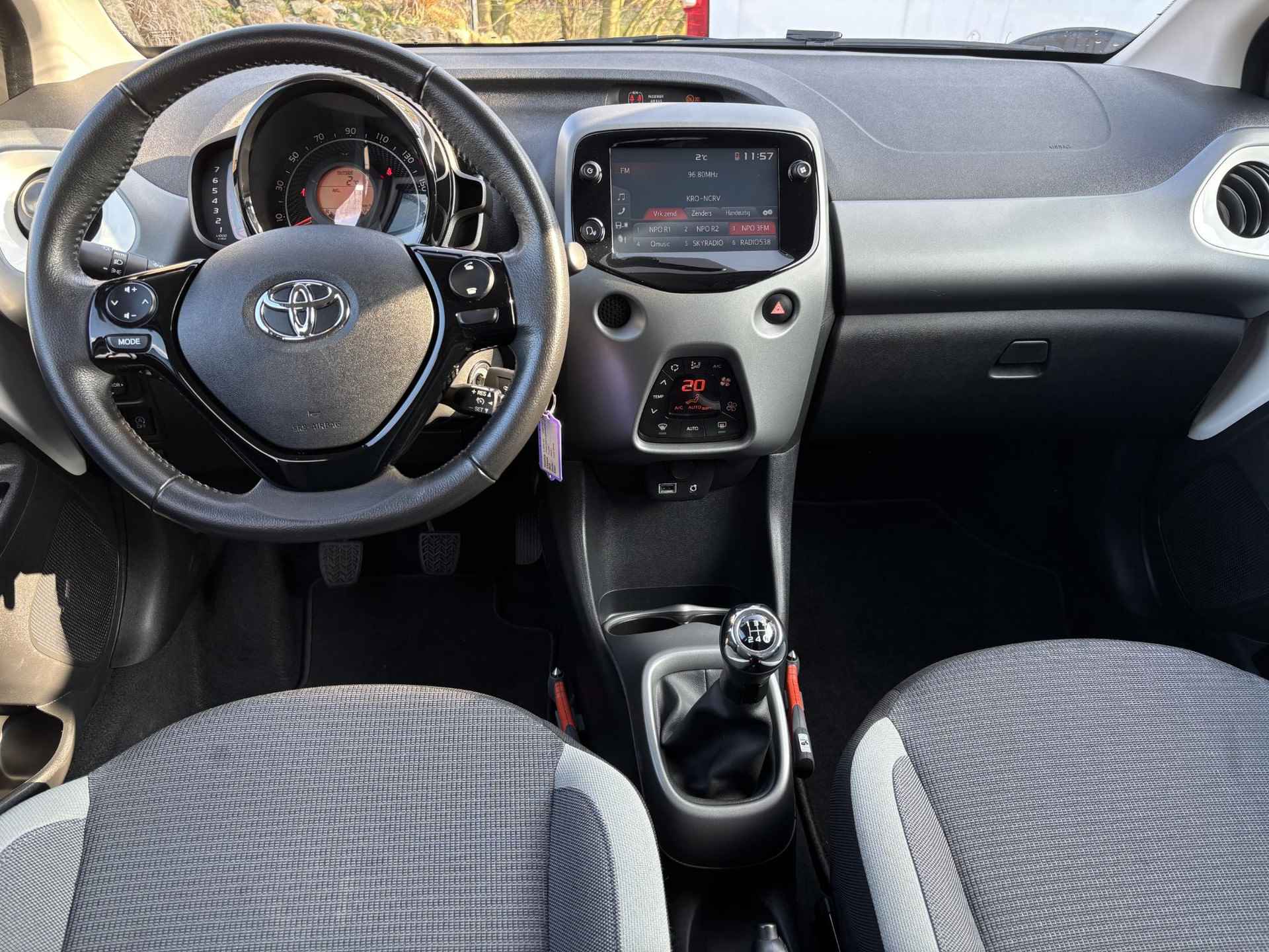 Toyota Aygo 1.0 VVT-i x-joy - 5/21