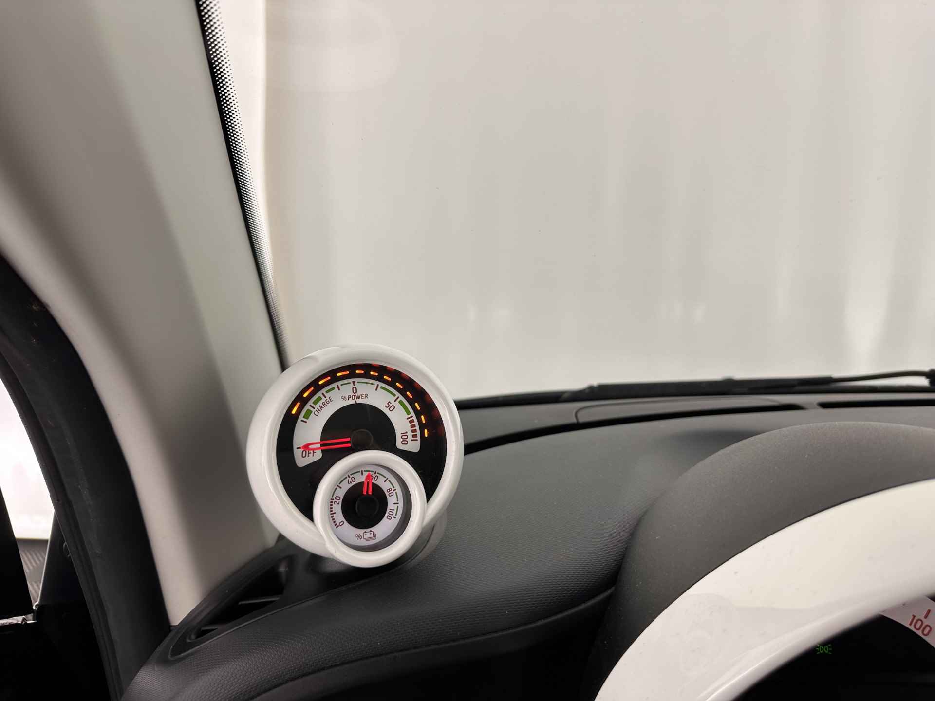 Smart Fortwo EQ Business Solution Cool&Audio-Pack 18 kWh [ 3-Fase ] (INCL-BTW) *FULL-LEATHER | AIRCO | PDC | CRUISE | COMFORT-SEATS | 15''ALU* - 19/27