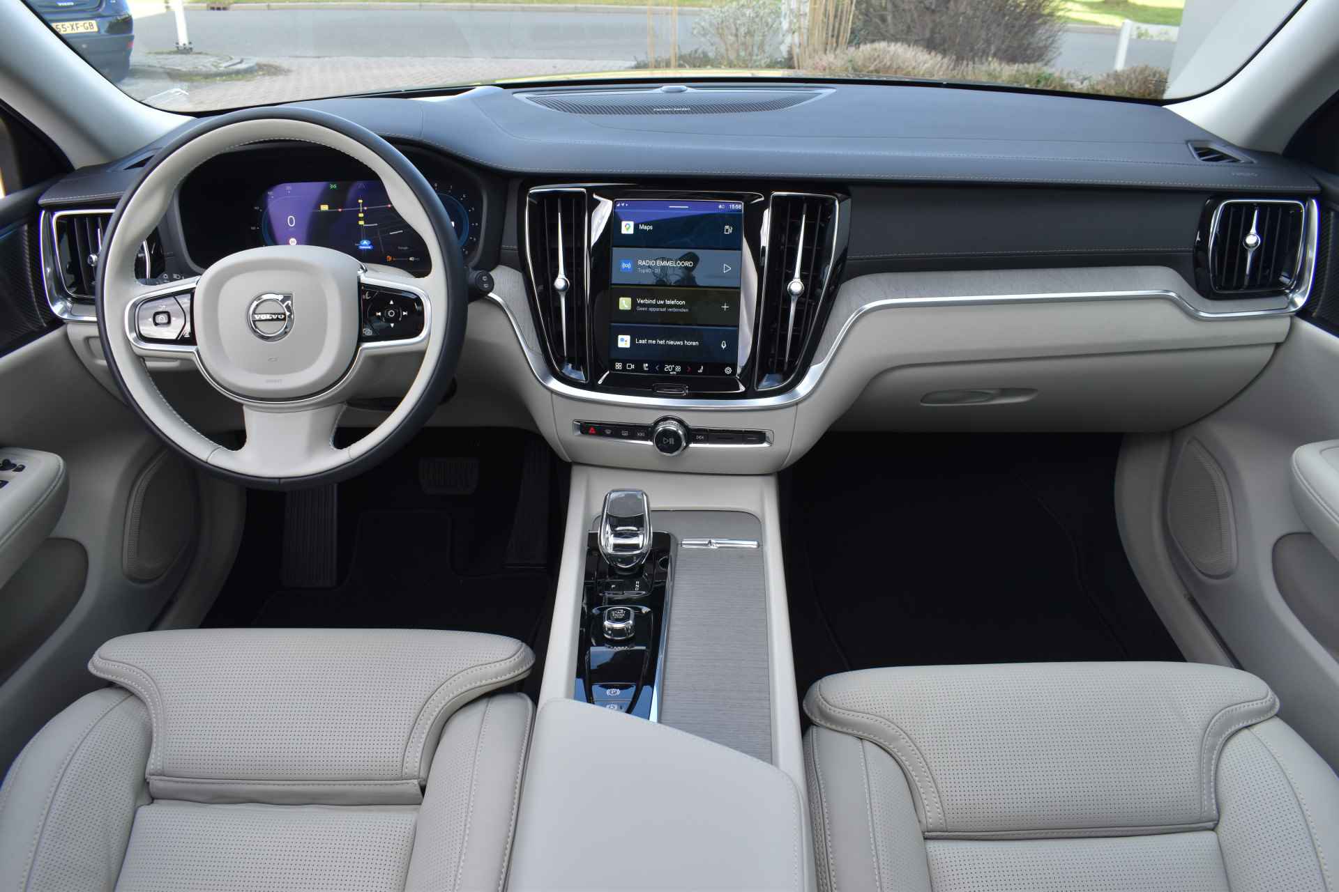 Volvo V60 Cross Country B5 AWD Mild Hybrid 265PK Automaat Ultimate | BLIS | Stoel massage | 360 camera | Panodak | Stoelventilatie | - 40/47