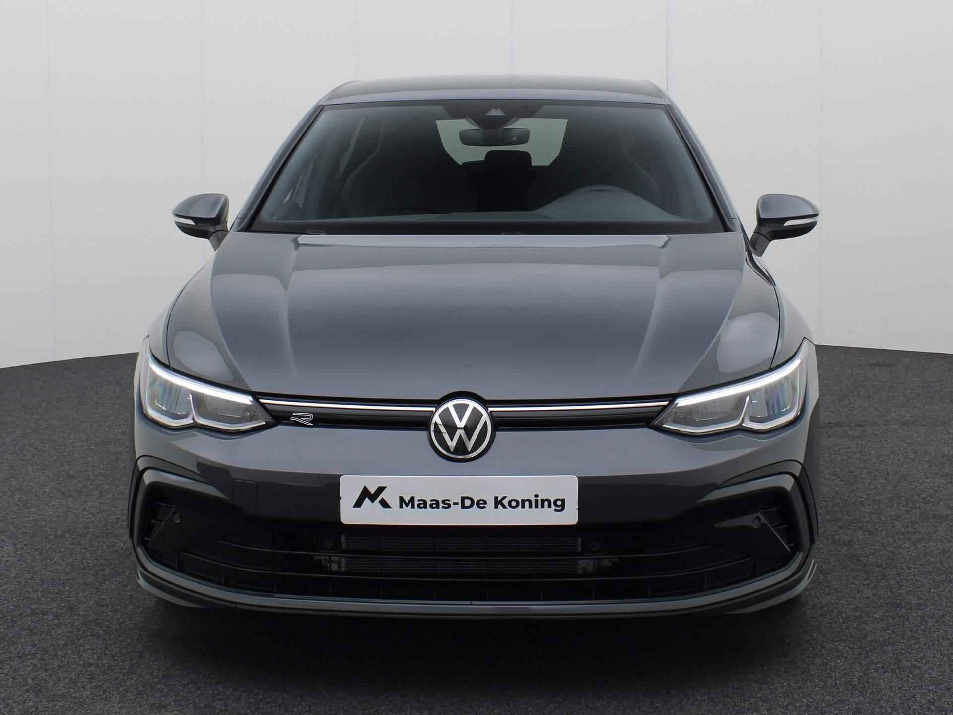 Volkswagen Golf 1.5eTSI/150PK R-Line DSG · Navigatie · Parkeersensoren · Stoel-/stuurverwarming - 28/43