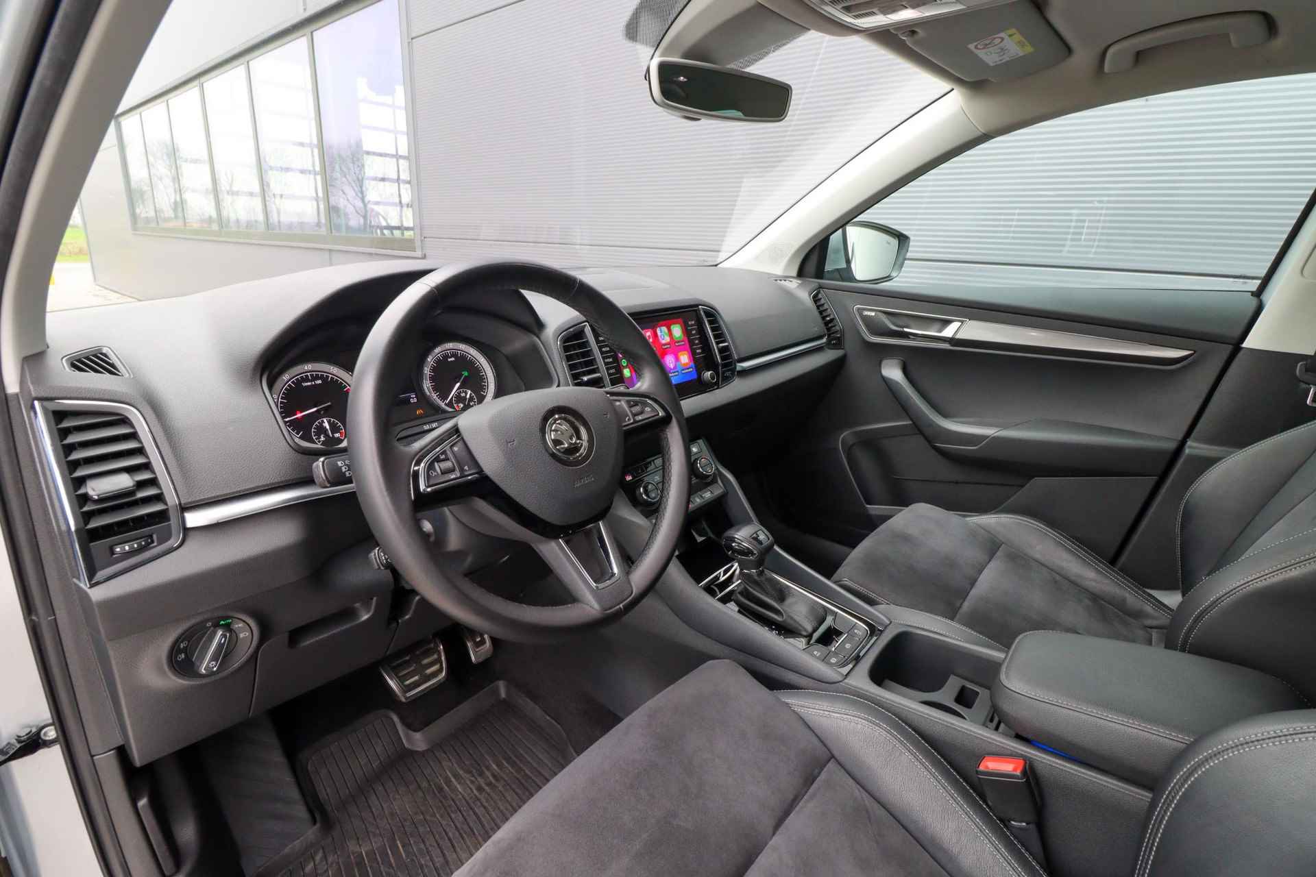 Skoda Karoq 1.5 TSI ACT Style Business | Trekhaak | Standkachel | 3 achterstoelen | Rijklaarprijs - incl.garantie - 6/49