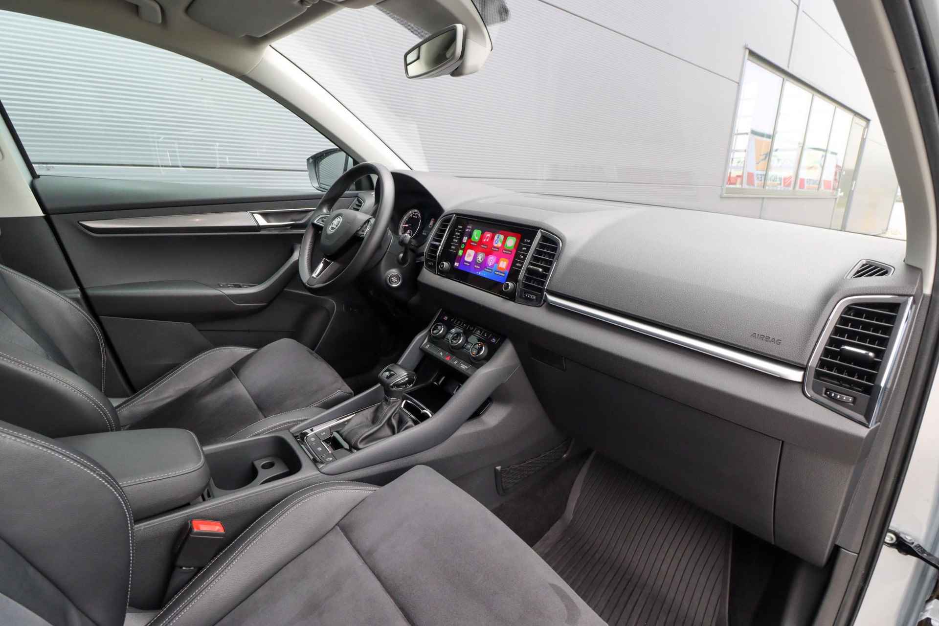 Skoda Karoq 1.5 TSI ACT Style Business | Trekhaak | Standkachel | 3 achterstoelen | Rijklaarprijs - incl.garantie - 12/49