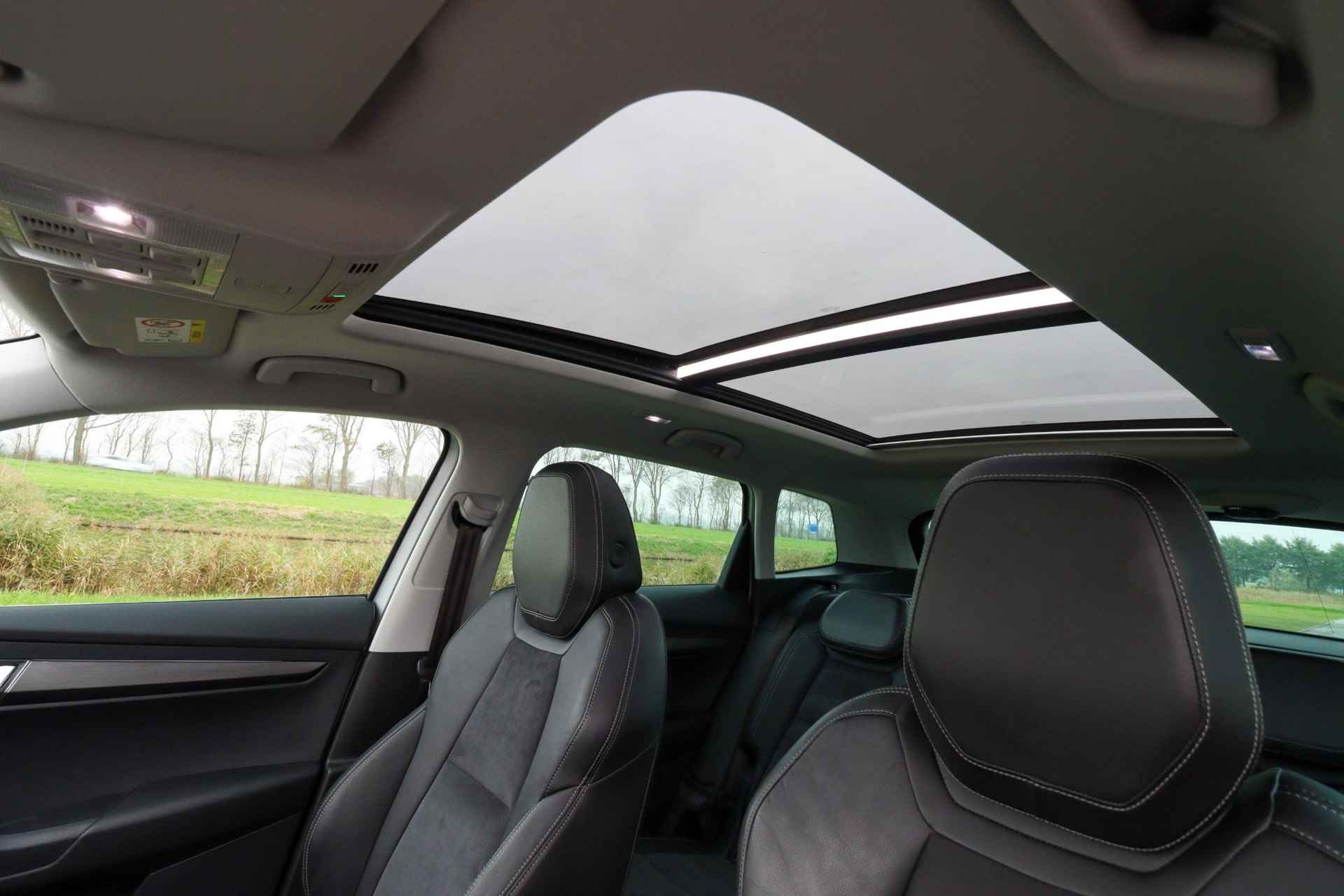 Skoda Karoq 1.5 TSI ACT Style Business | Trekhaak | Standkachel | 3 achterstoelen | Rijklaarprijs - incl.garantie - 13/49