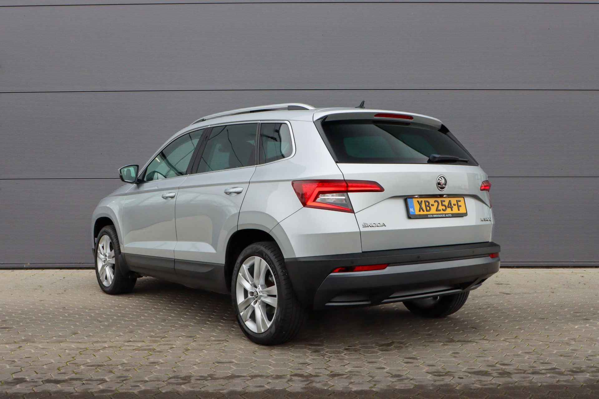 Skoda Karoq 1.5 TSI ACT Style Business | Trekhaak | Standkachel | 3 achterstoelen | Rijklaarprijs - incl.garantie - 21/49