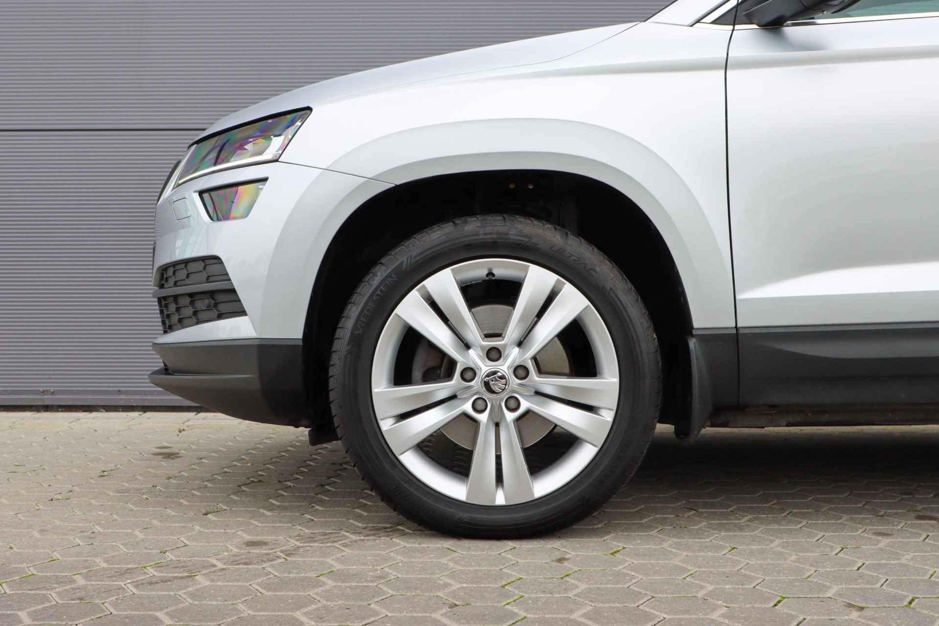 Skoda Karoq 1.5 TSI ACT Style Business | Trekhaak | Standkachel | 3 achterstoelen | Rijklaarprijs - incl.garantie - 23/49