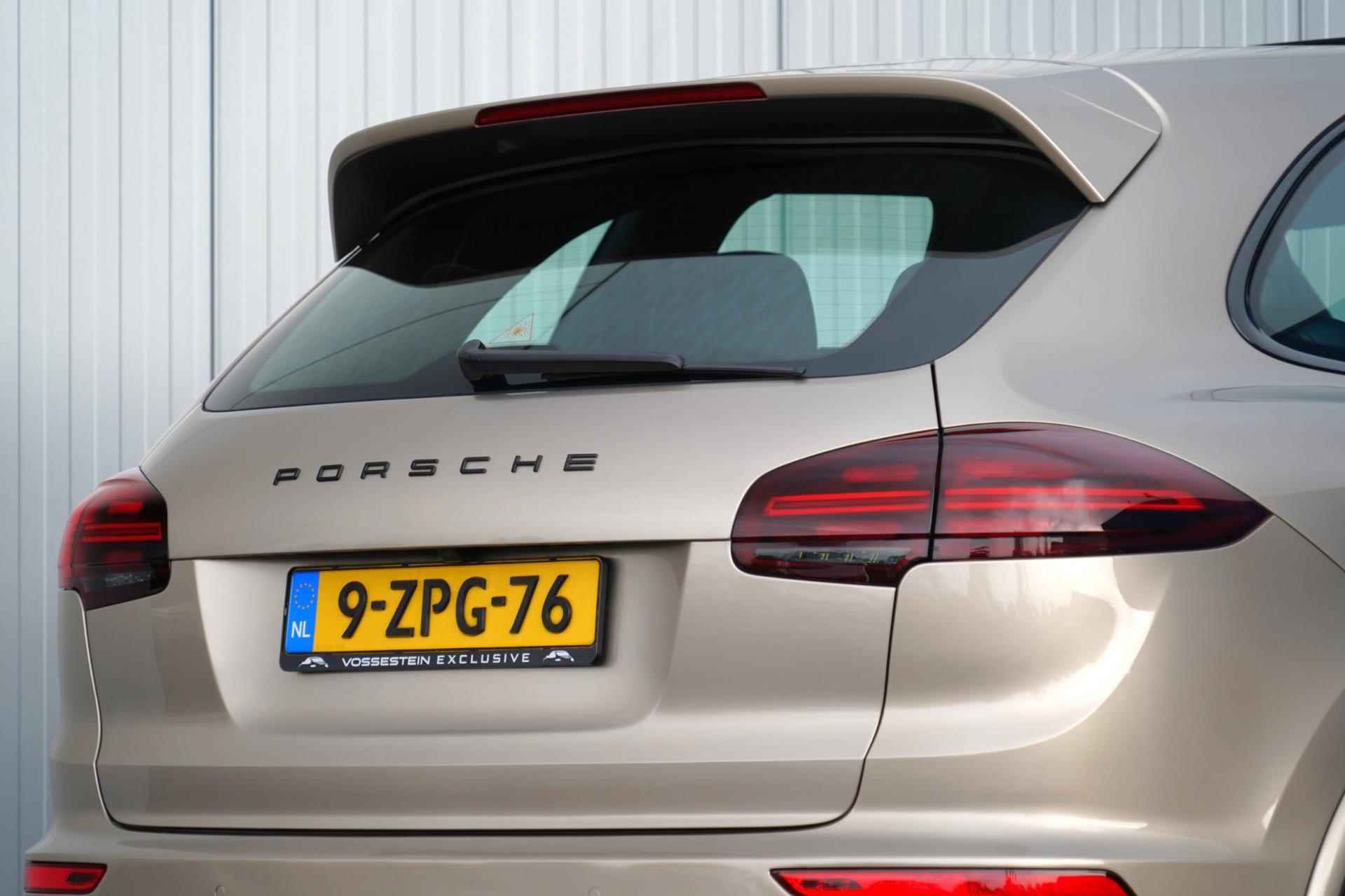 Porsche Cayenne 3.6 GTS / Pano / ACC / Side-Assist / 4x Stoelkoeling / Stuurverw. / Luchtvering / Carbon / Orig. NL - 38/46