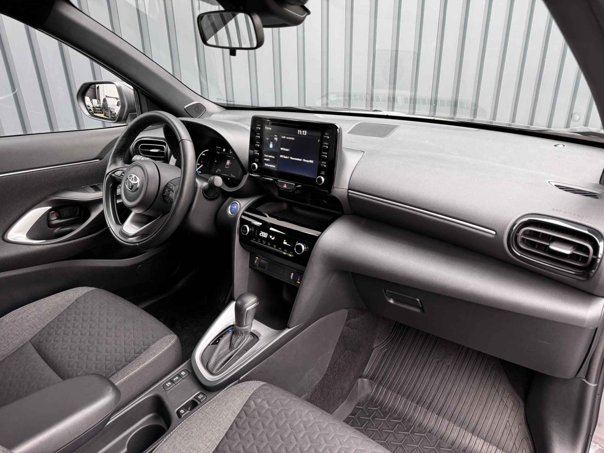 Toyota Yaris Cross 1.5 Hybrid Explore | Stoel & Stuur verwarming | PDC V&A | Prijs Rijklaar!! - 9/42