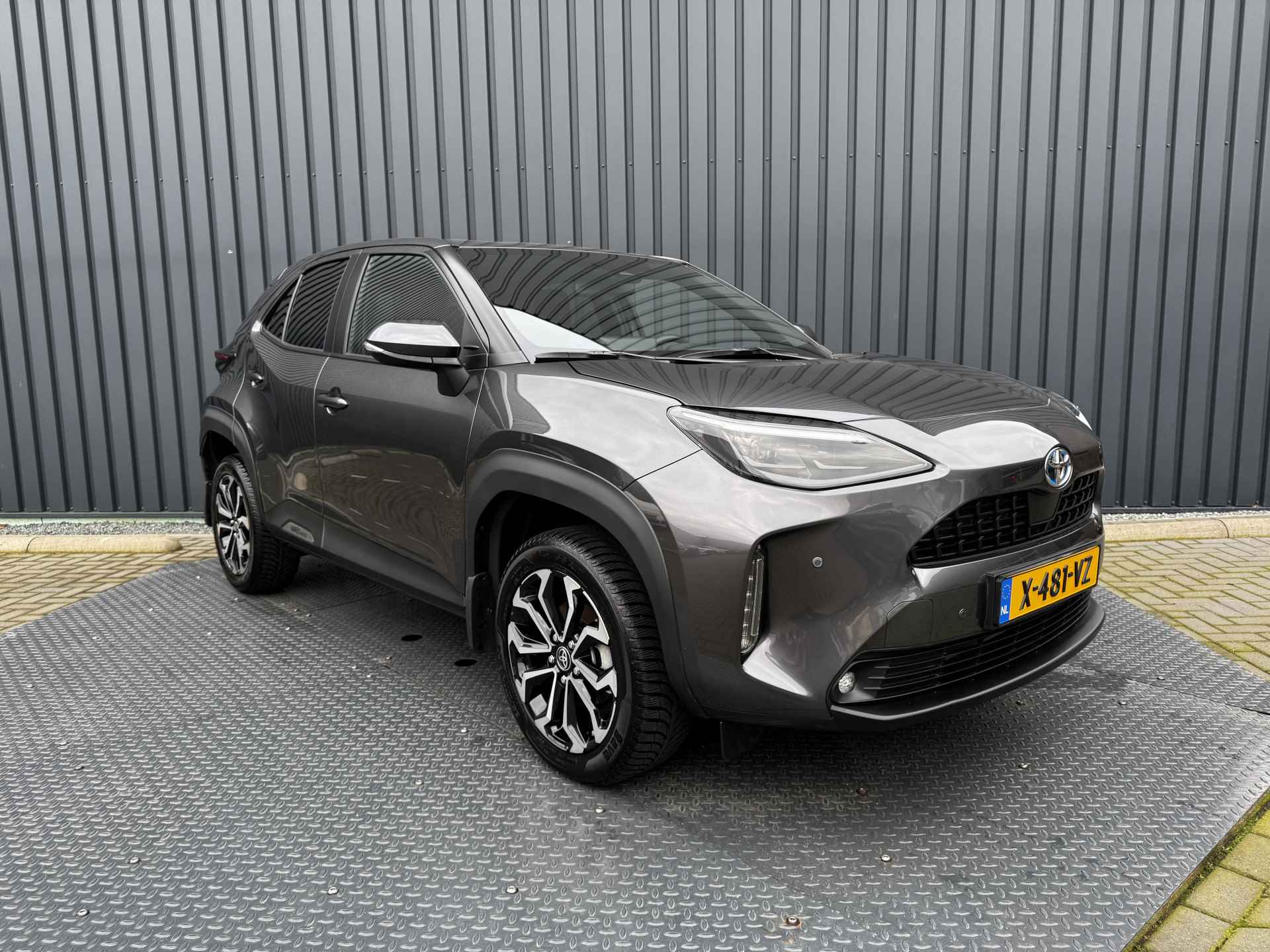 Toyota Yaris Cross 1.5 Hybrid Explore | Stoel & Stuur verwarming | PDC V&A | Prijs Rijklaar!! - 17/42