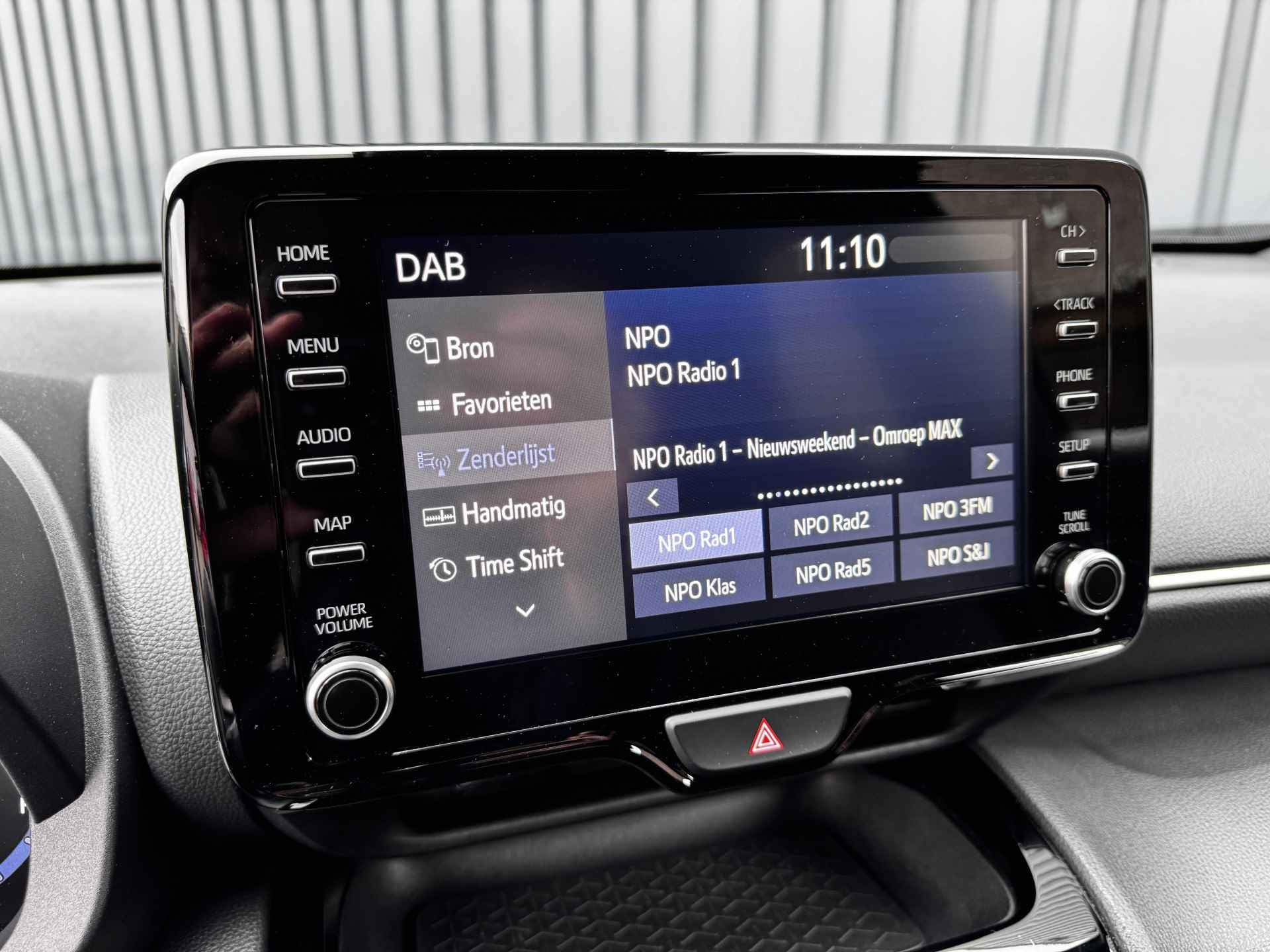 Toyota Yaris Cross 1.5 Hybrid Explore | Stoel & Stuur verwarming | PDC V&A | Prijs Rijklaar!! - 22/42