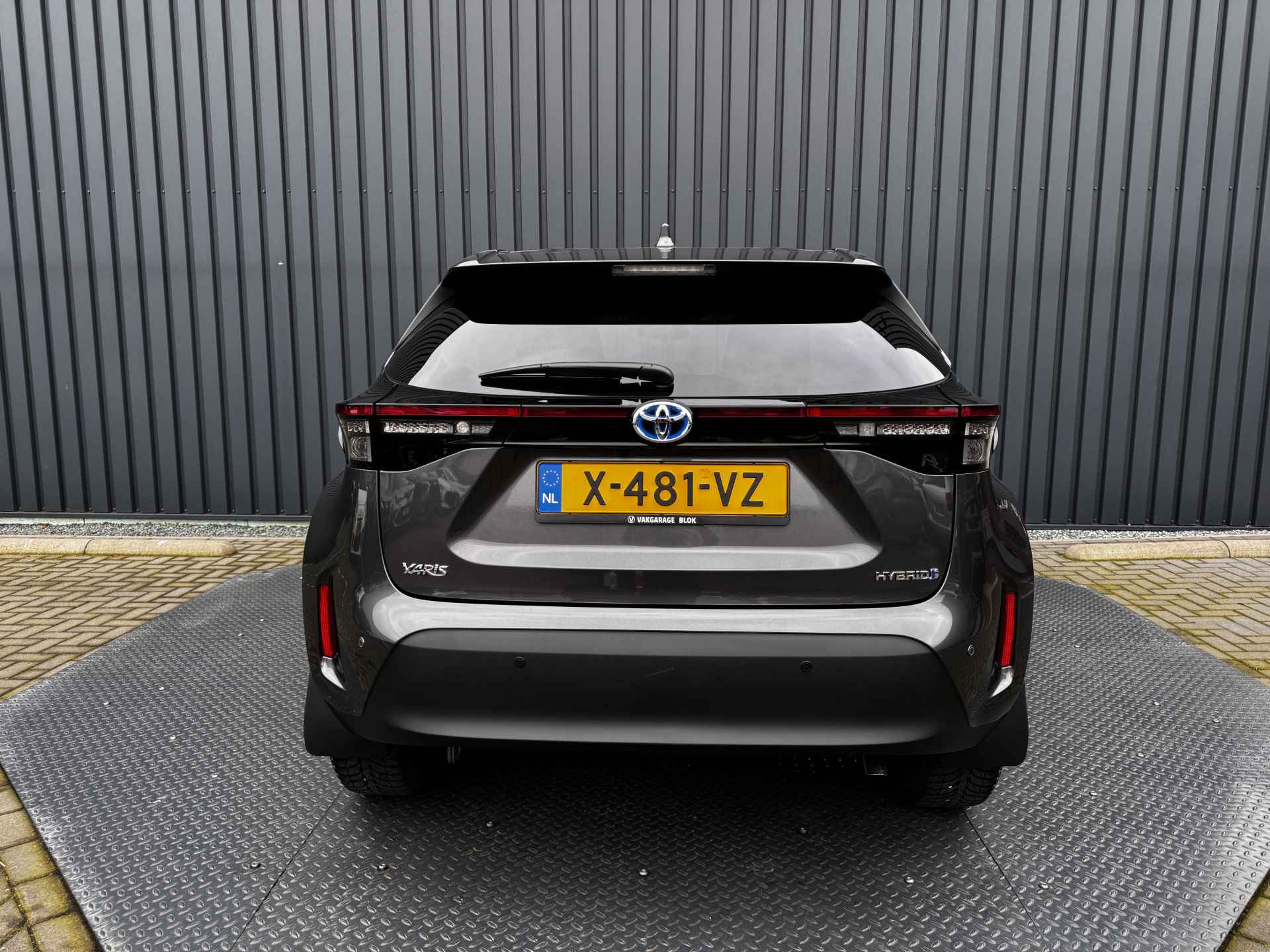 Toyota Yaris Cross 1.5 Hybrid Explore | Stoel & Stuur verwarming | PDC V&A | Prijs Rijklaar!! - 29/42