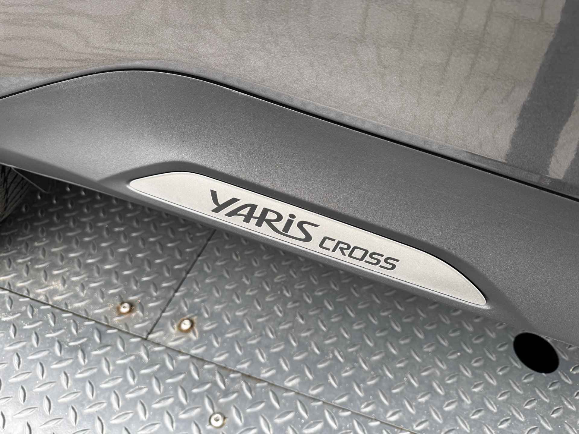 Toyota Yaris Cross 1.5 Hybrid Explore | Stoel & Stuur verwarming | PDC V&A | Prijs Rijklaar!! - 32/42