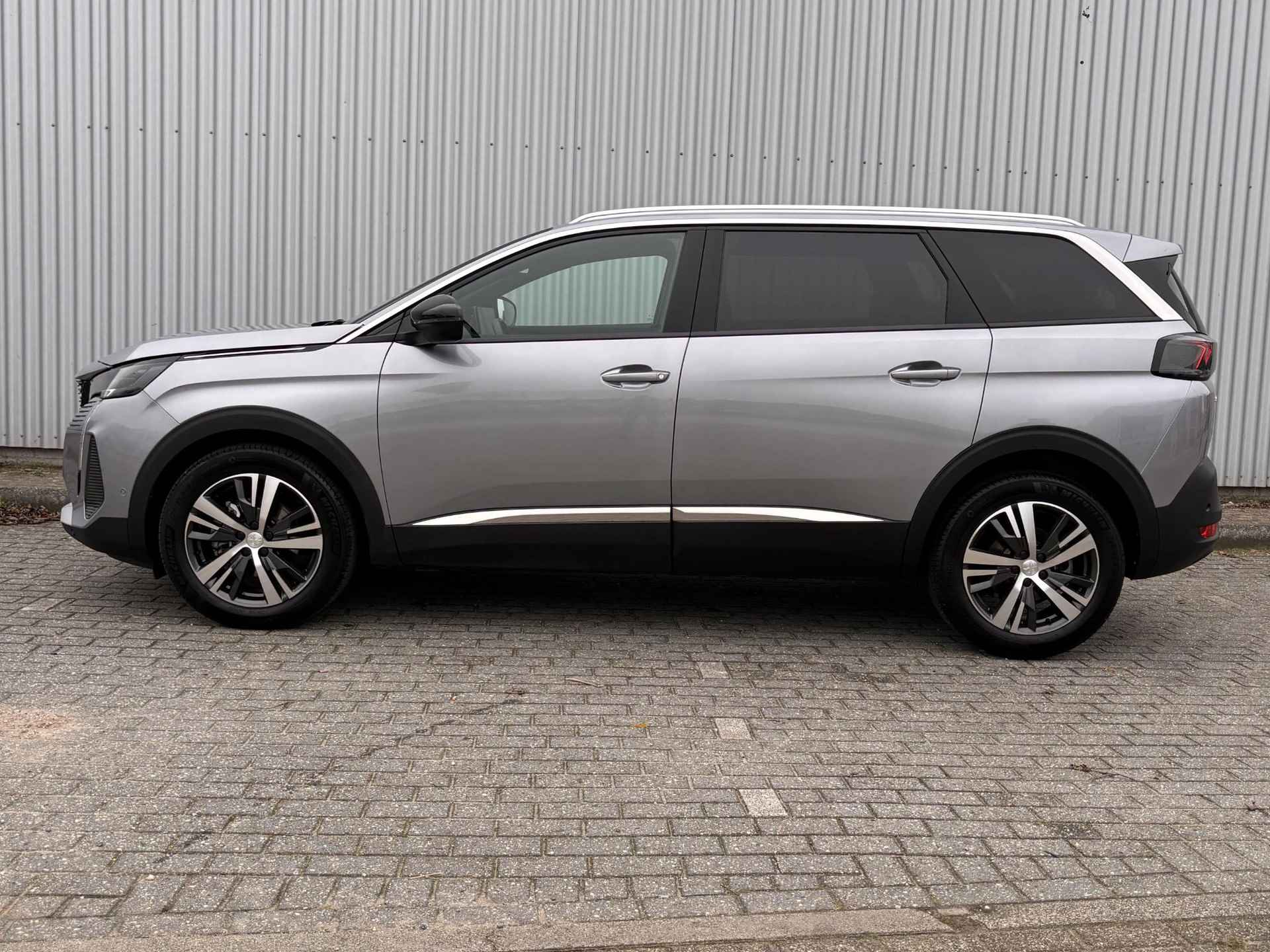 Peugeot 5008 1.2 PureTech Allure Pack Business  | 7-zitter | Camera | Cruise Control | Stoelverwarming | Navi | Apple Carplay / Android Auto | - 2/31