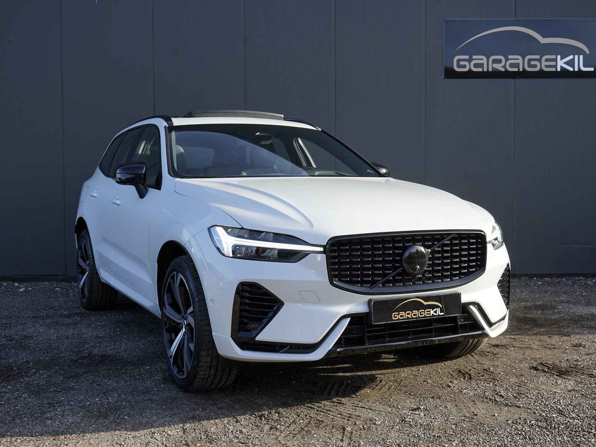 Volvo XC60 2.0 Recharge T6 AWD R-Design 1ste eig. / Dealeronderh. / 360 camera / IntelliSafe Surround / Pano / 21 inch / Parelmoer - 6/34