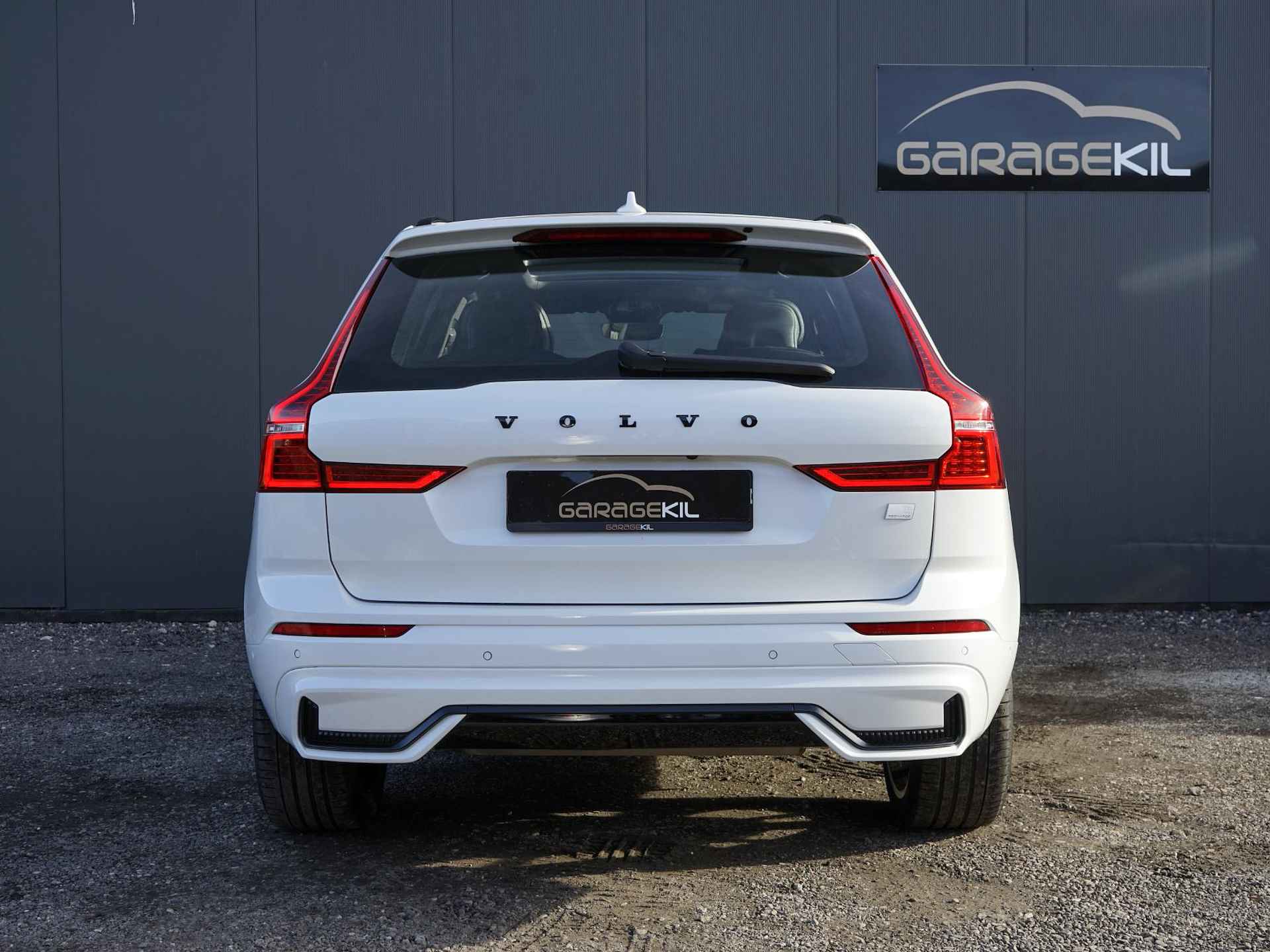 Volvo XC60 2.0 Recharge T6 AWD R-Design 1ste eig. / Dealeronderh. / 360 camera / IntelliSafe Surround / Pano / 21 inch / Parelmoer - 10/34