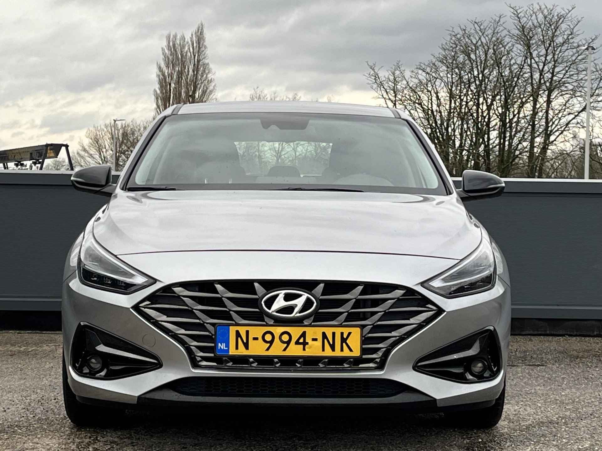 Hyundai i30 5drs 1.0 T-GDi 120 PK MHEV Comfort Smart | Keyless entry | Grootscherm Navi & Apple Carplay/Android Auto | Camera | - 5/51