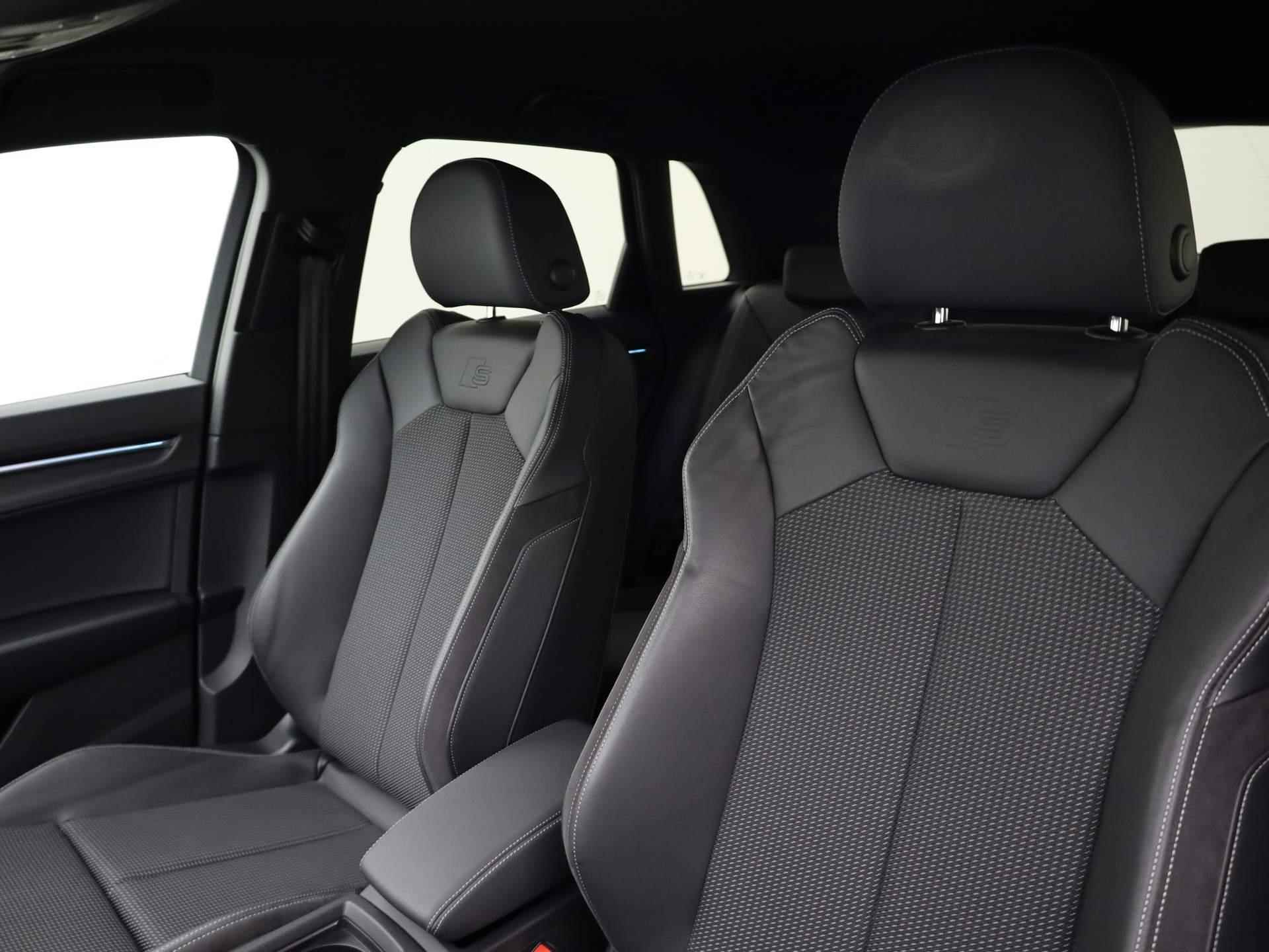 Audi Q3 35 TFSI/150PK S Line · Drive select · Leder/stof · Navigatie - 6/43