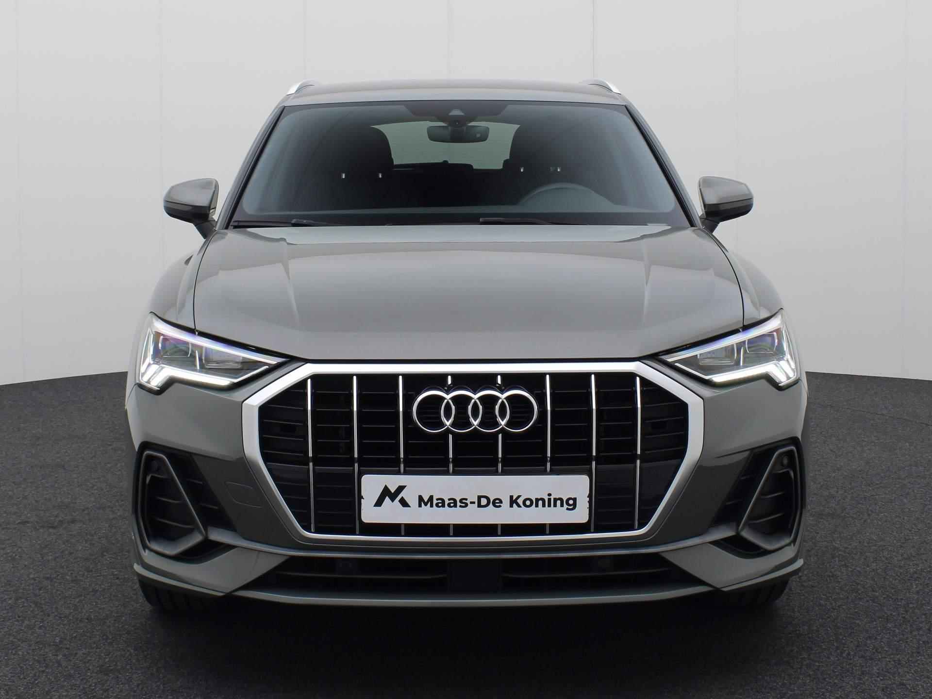 Audi Q3 35 TFSI/150PK S Line · Drive select · Leder/stof · Navigatie - 32/43