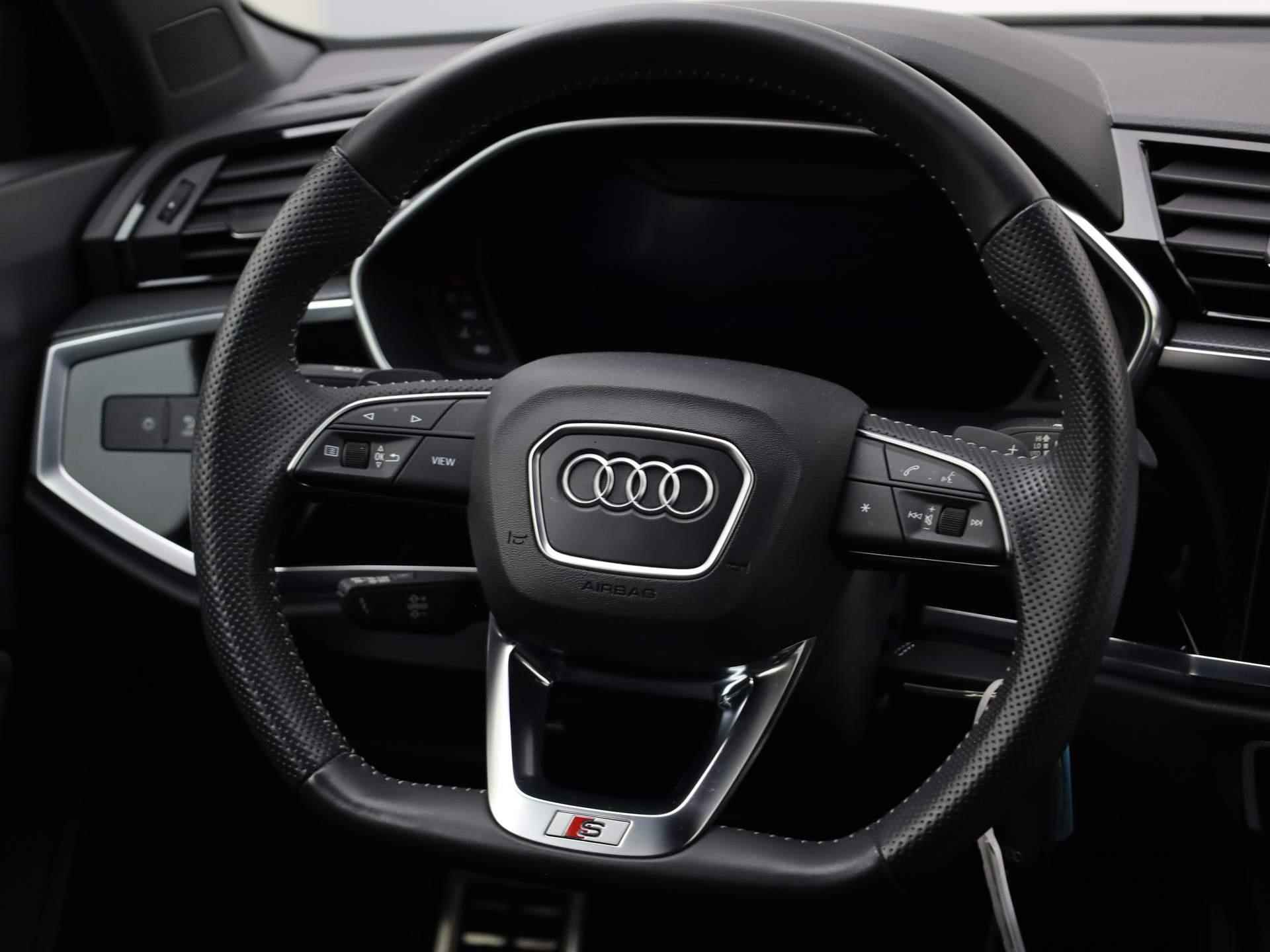 Audi Q3 35 TFSI/150PK S Line · Drive select · Leder/stof · Navigatie - 38/43
