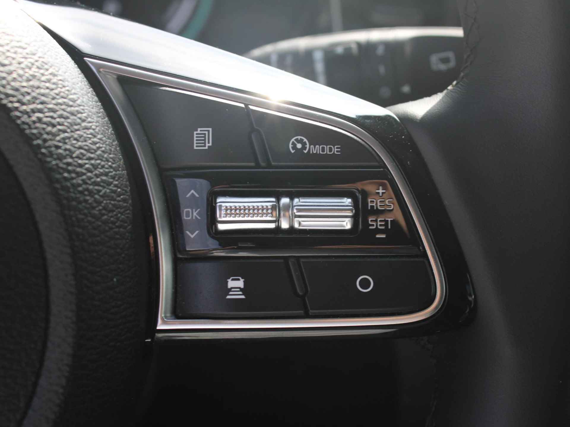 Kia XCeed 1.6 GDi PHEV DynamicPlusLine Edition | Navi | Clima | Adapt. Cruise | Stoel-/Stuurverwarming | LED | Carplay - 19/40