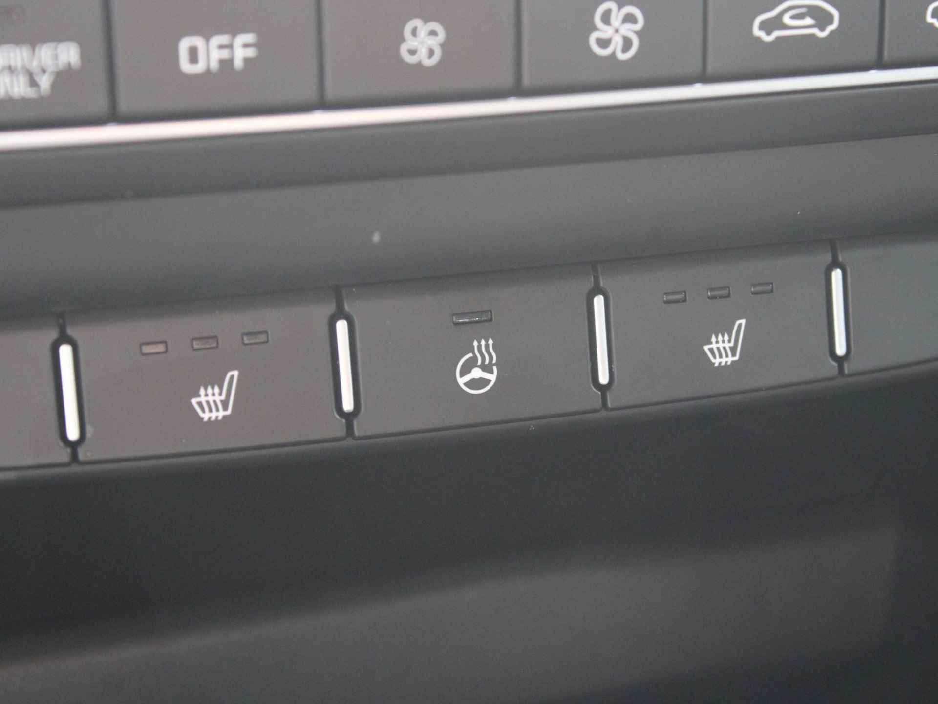 Kia XCeed 1.6 GDi PHEV DynamicPlusLine Edition | Navi | Clima | Adapt. Cruise | Stoel-/Stuurverwarming | LED | Carplay - 33/40
