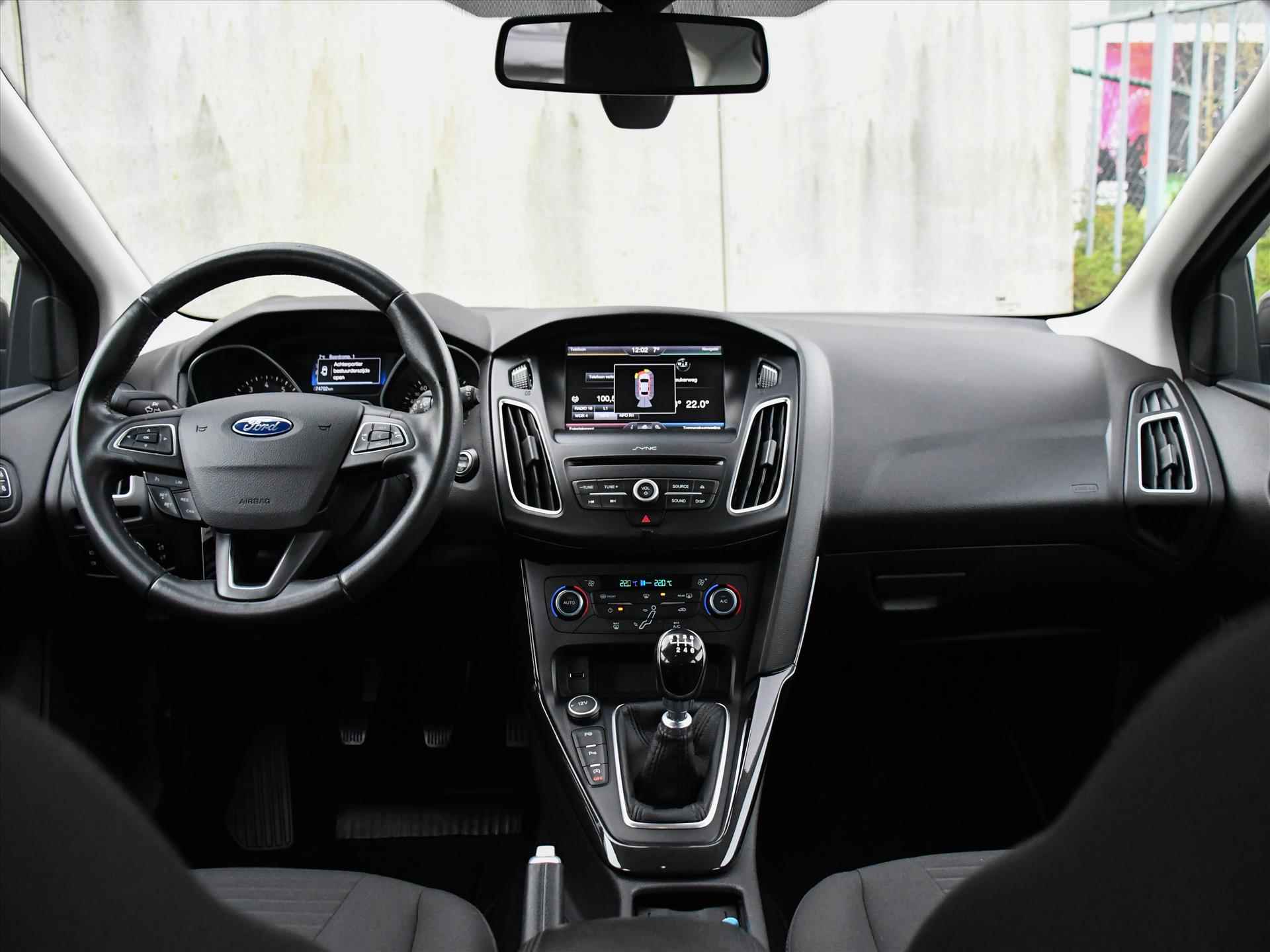 Ford Focus Titanium 1.0 EcoBoost 125pk CRUISE.C | PDC | AUTOM. INPARK. | NAVI | QUICK CLEAR | 17''LM | CLIMA | 12 MND GARANTIE - 11/31