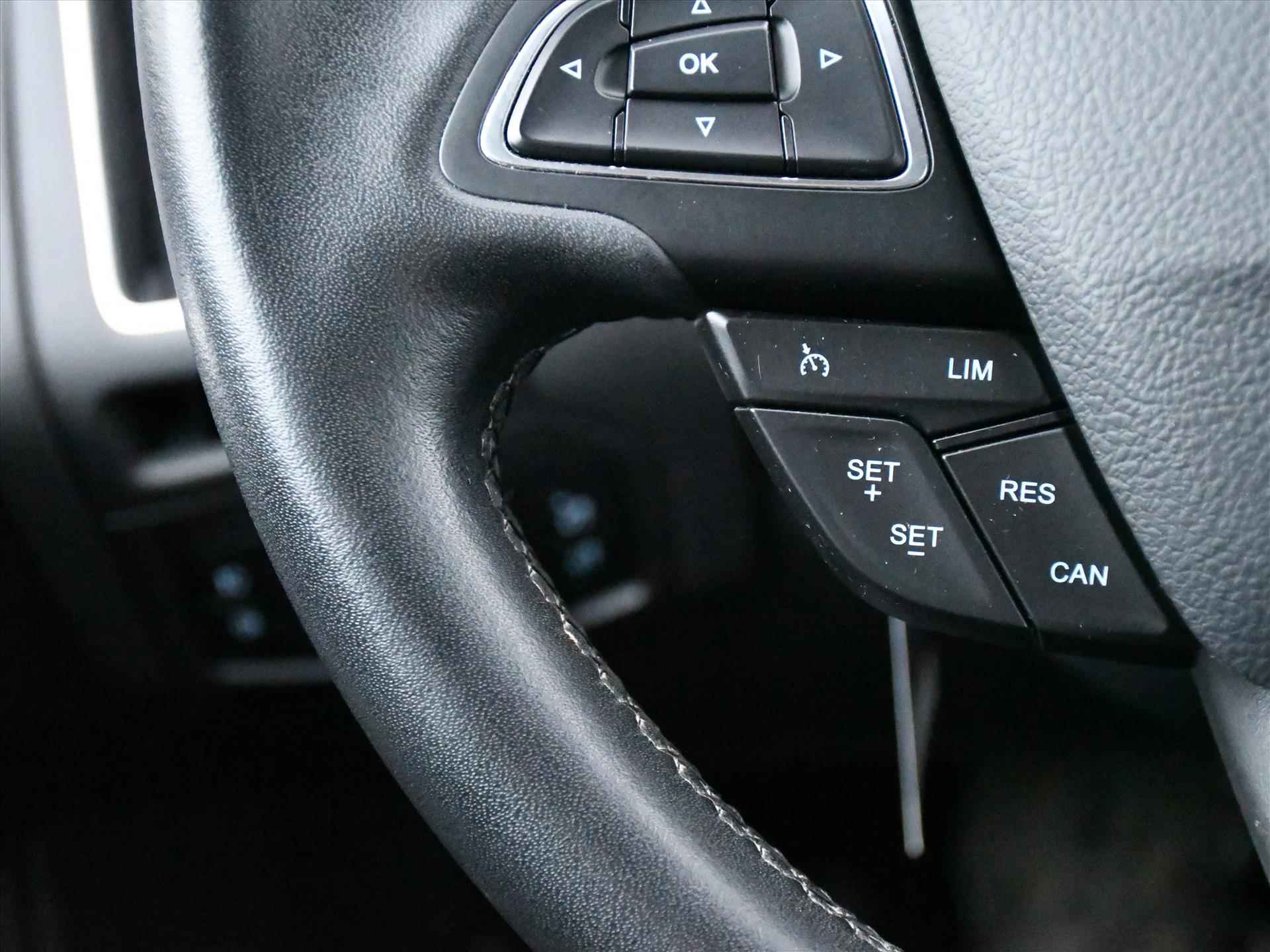Ford Focus Titanium 1.0 EcoBoost 125pk CRUISE.C | PDC | AUTOM. INPARK. | NAVI | QUICK CLEAR | 17''LM | CLIMA | 12 MND GARANTIE - 26/31