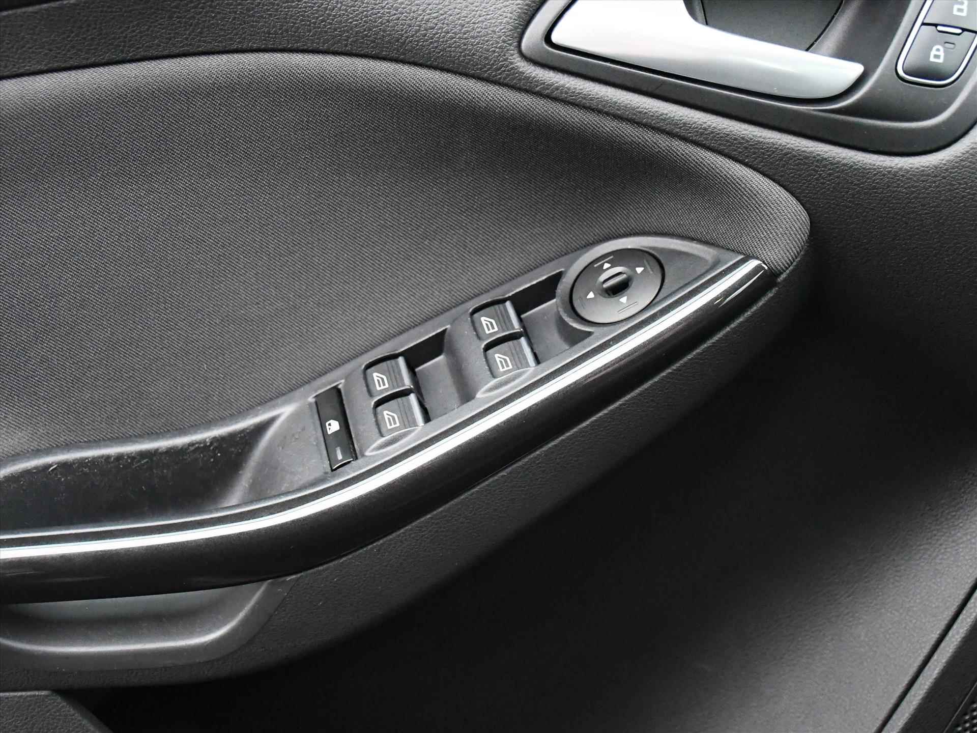 Ford Focus Titanium 1.0 EcoBoost 125pk CRUISE.C | PDC | AUTOM. INPARK. | NAVI | QUICK CLEAR | 17''LM | CLIMA | 12 MND GARANTIE - 28/31