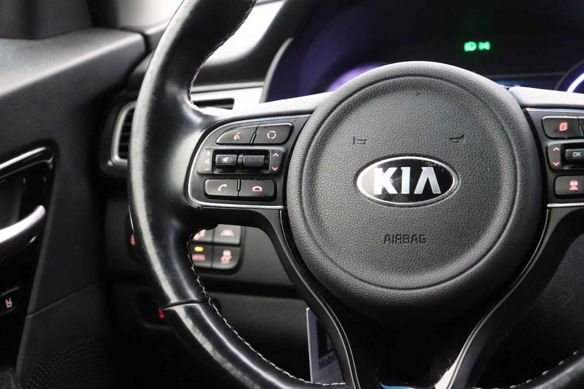 KIA E-niro ExecutiveLine 64 kWh - Carplay, Leer, Stoel/Stuurverw. - 21/33