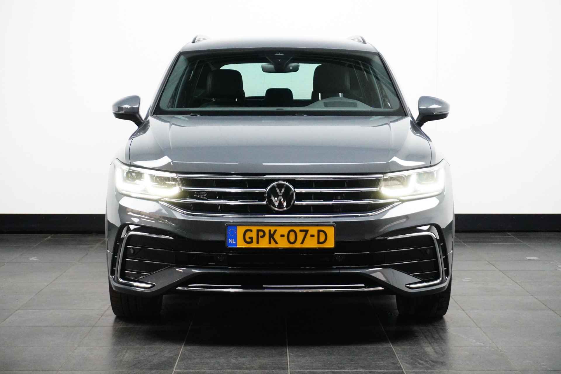 Volkswagen Tiguan 1.4 TSI 245 pk eHybrid R-Line Business 6-DSG | Trekhaak wegklapbaar | Achteruitrijcamera | Head-up display - 3/33