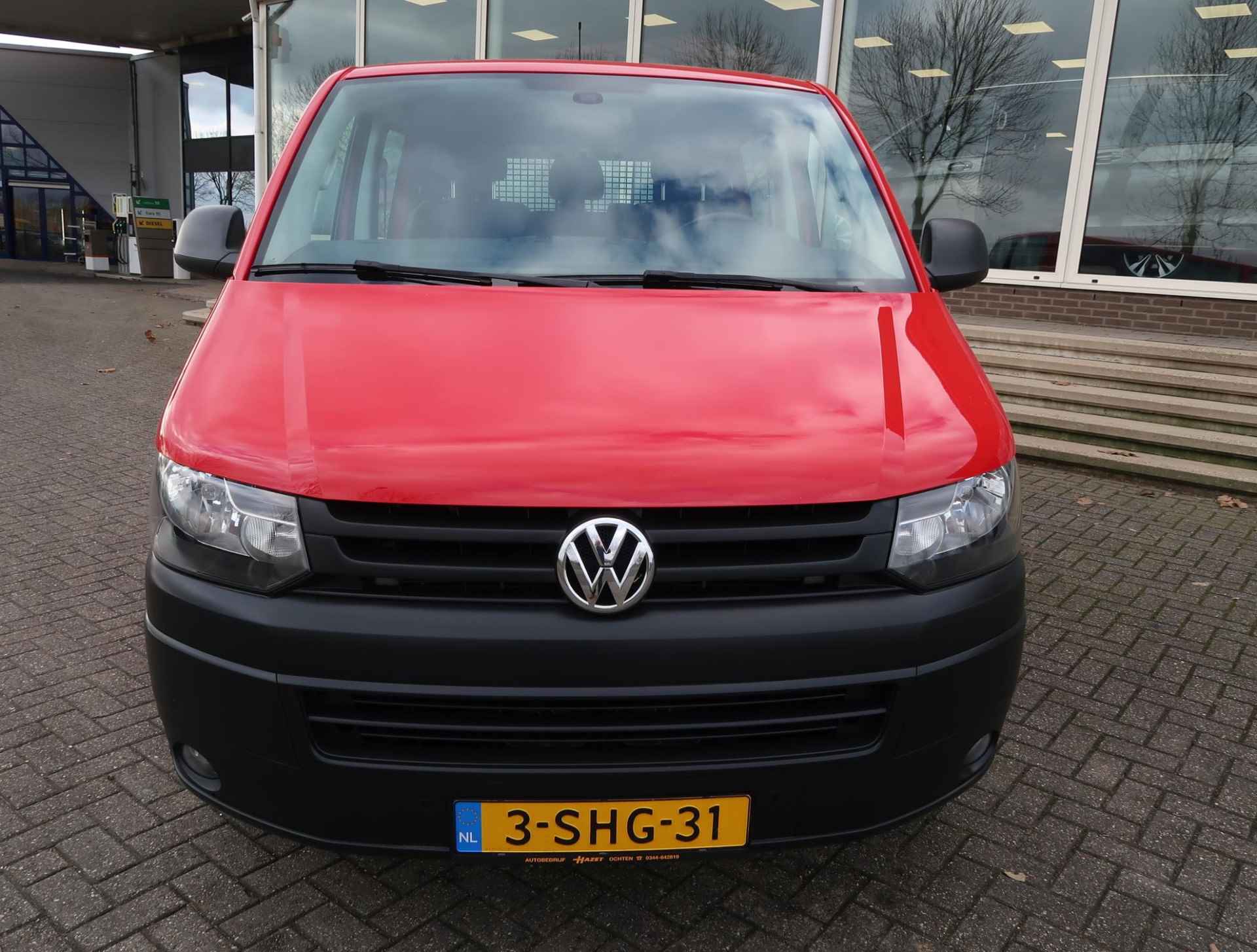 Volkswagen Transporter Kombi 2.0 TDI 140 PK DSG AUT. L2H1 PERSONENBUS + NAVIGATIE / TREKHAAK - 18/36