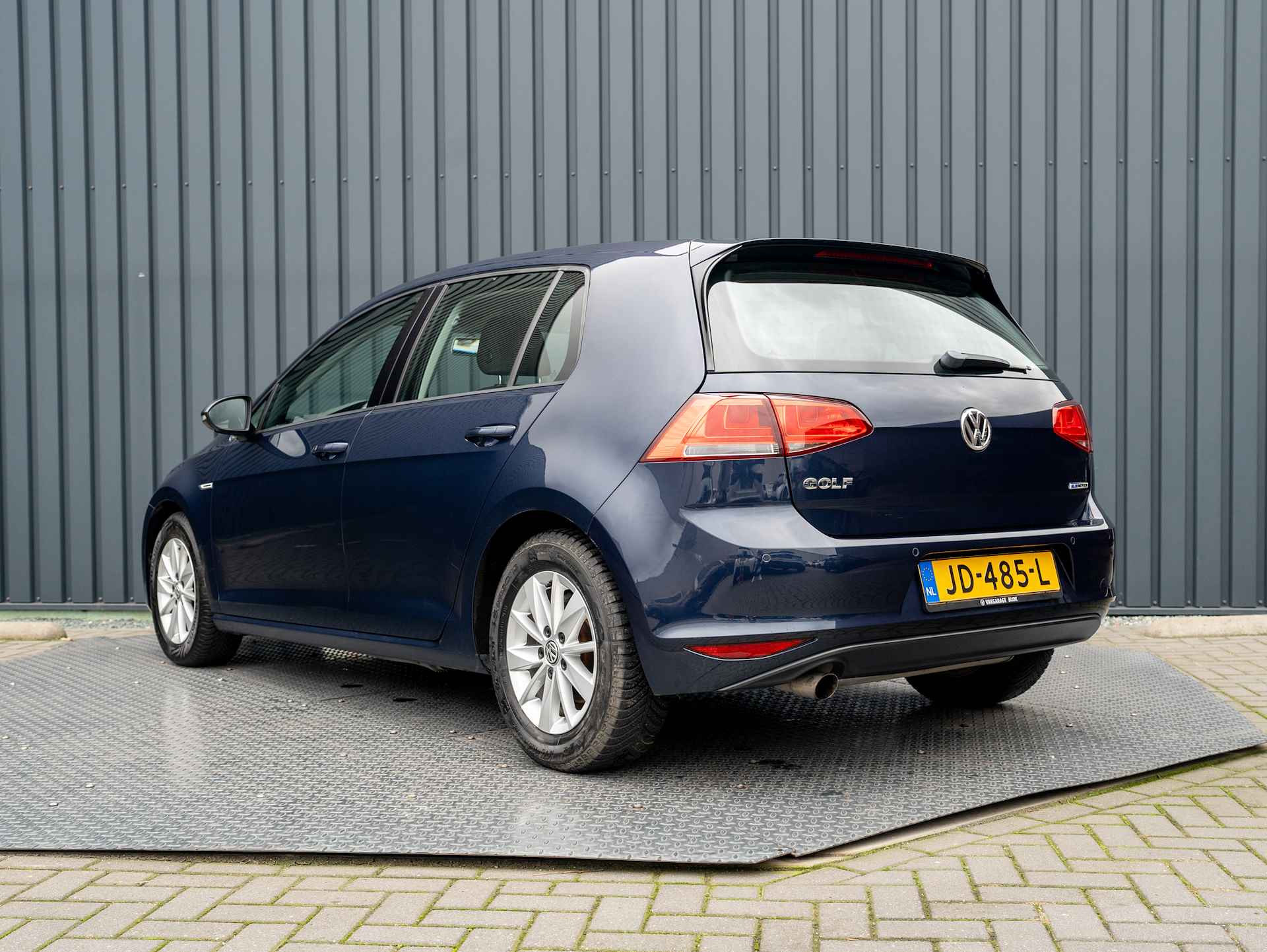 Volkswagen Golf 1.0 TSI 116PK DSG Trendline | Apple Carplay / Android Auto | Parkeersensoren | Prijs Rijklaar!! - 5/45