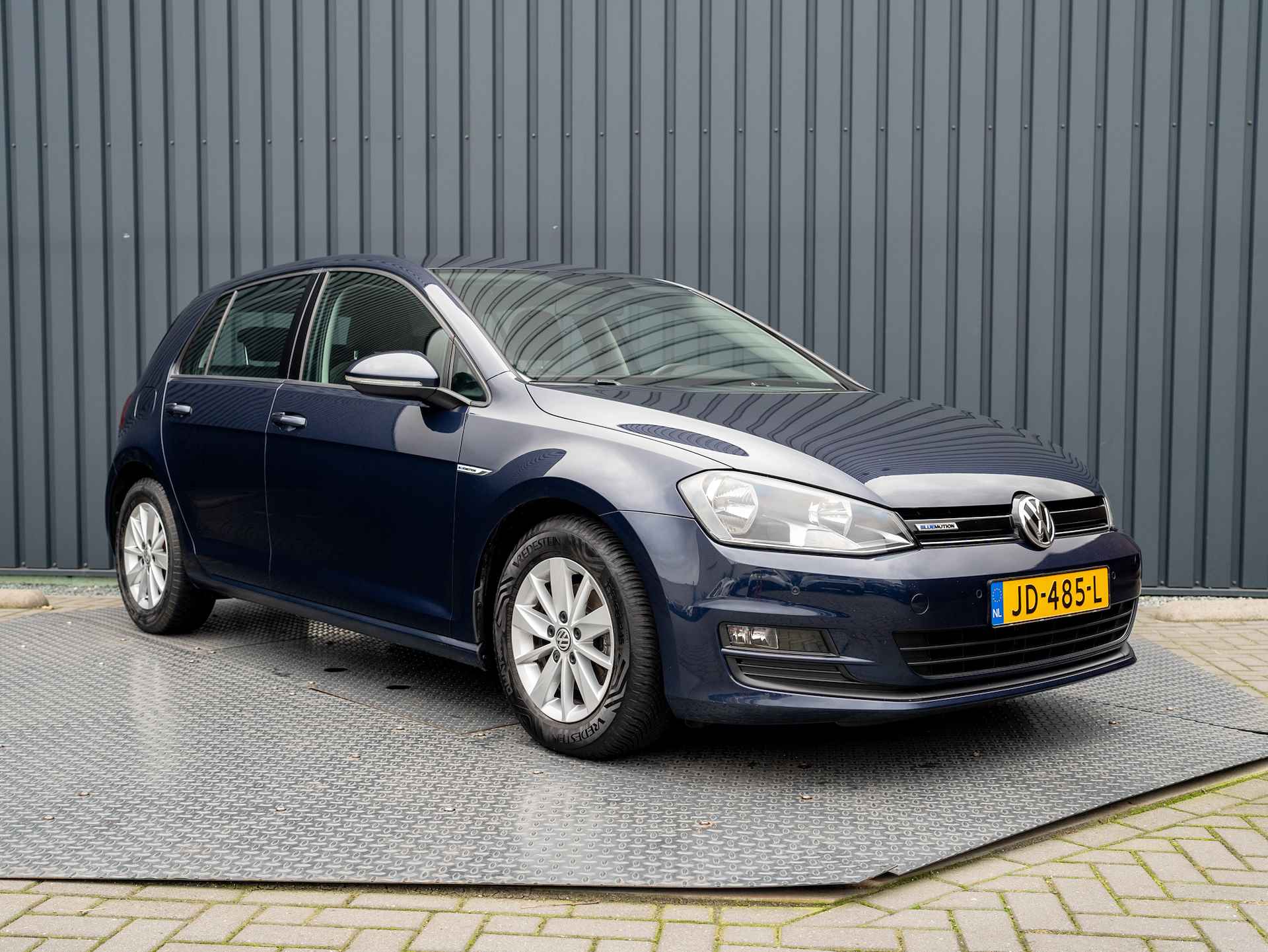 Volkswagen Golf 1.0 TSI 116PK DSG Trendline | Apple Carplay / Android Auto | Parkeersensoren | Prijs Rijklaar!! - 22/45