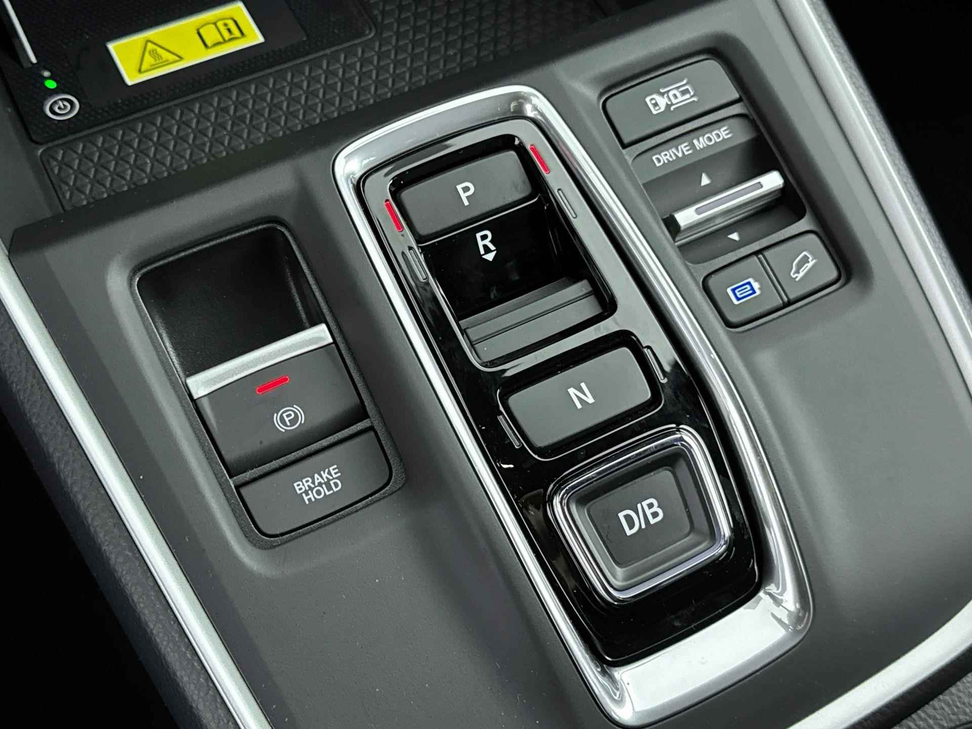 Honda CR-V 2.0 e:PHEV Advance Tech | Nu tijdelijk € 1000,- voordeel! | Direct uit voorraad leverbaar! | Tot 80 km Elektrisch! | Leder | Auto Park Pilot | Panoramisch dak | Memory Seats | - 24/31