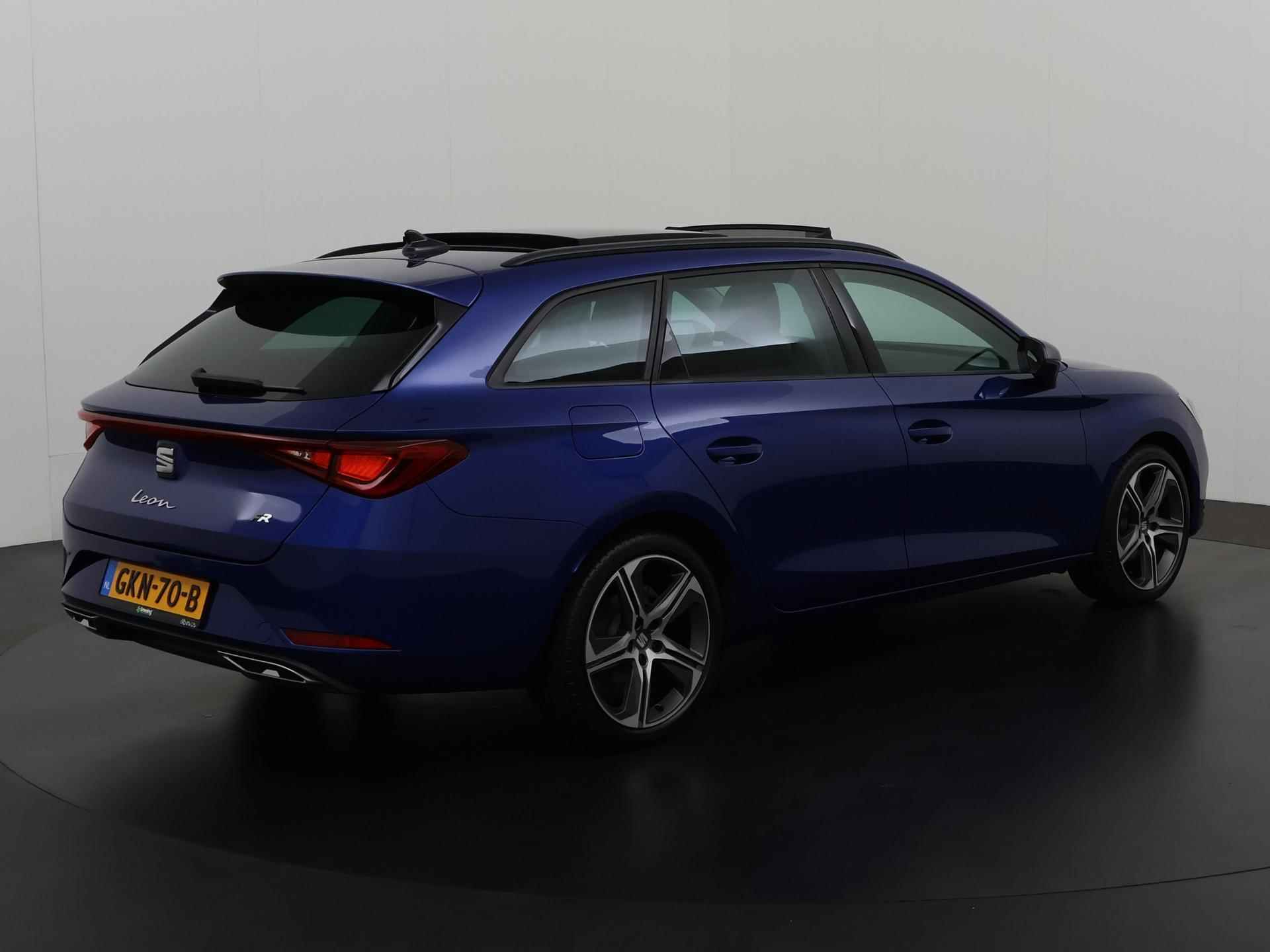 SEAT Leon Sportstourer 1.5 eTSI FR DSG | Panoramadak | Beats Audio | Zondag Open! - 4/40