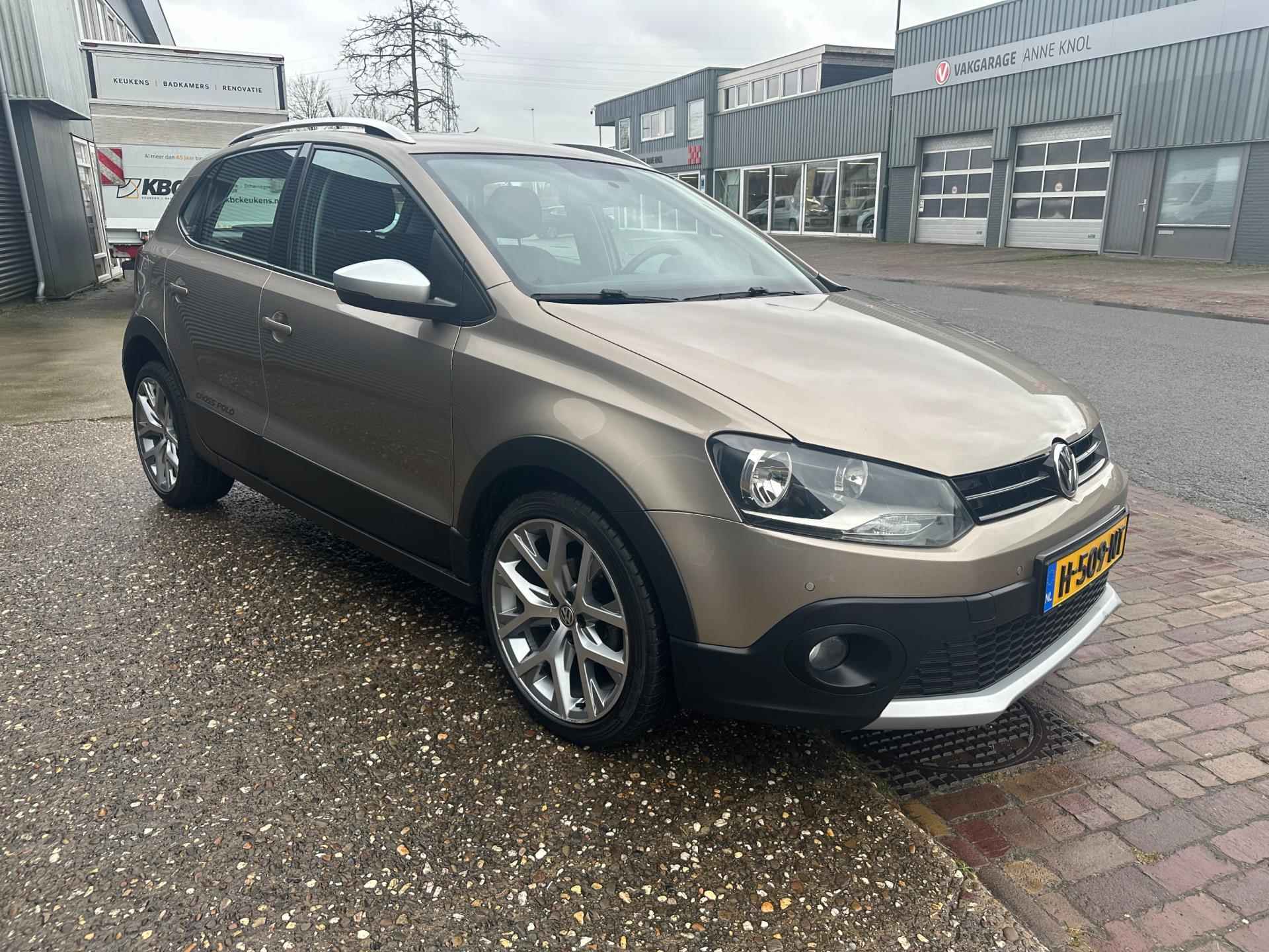 Volkswagen Polo 1.2 TSI Cross Automaat Highline - 4/33