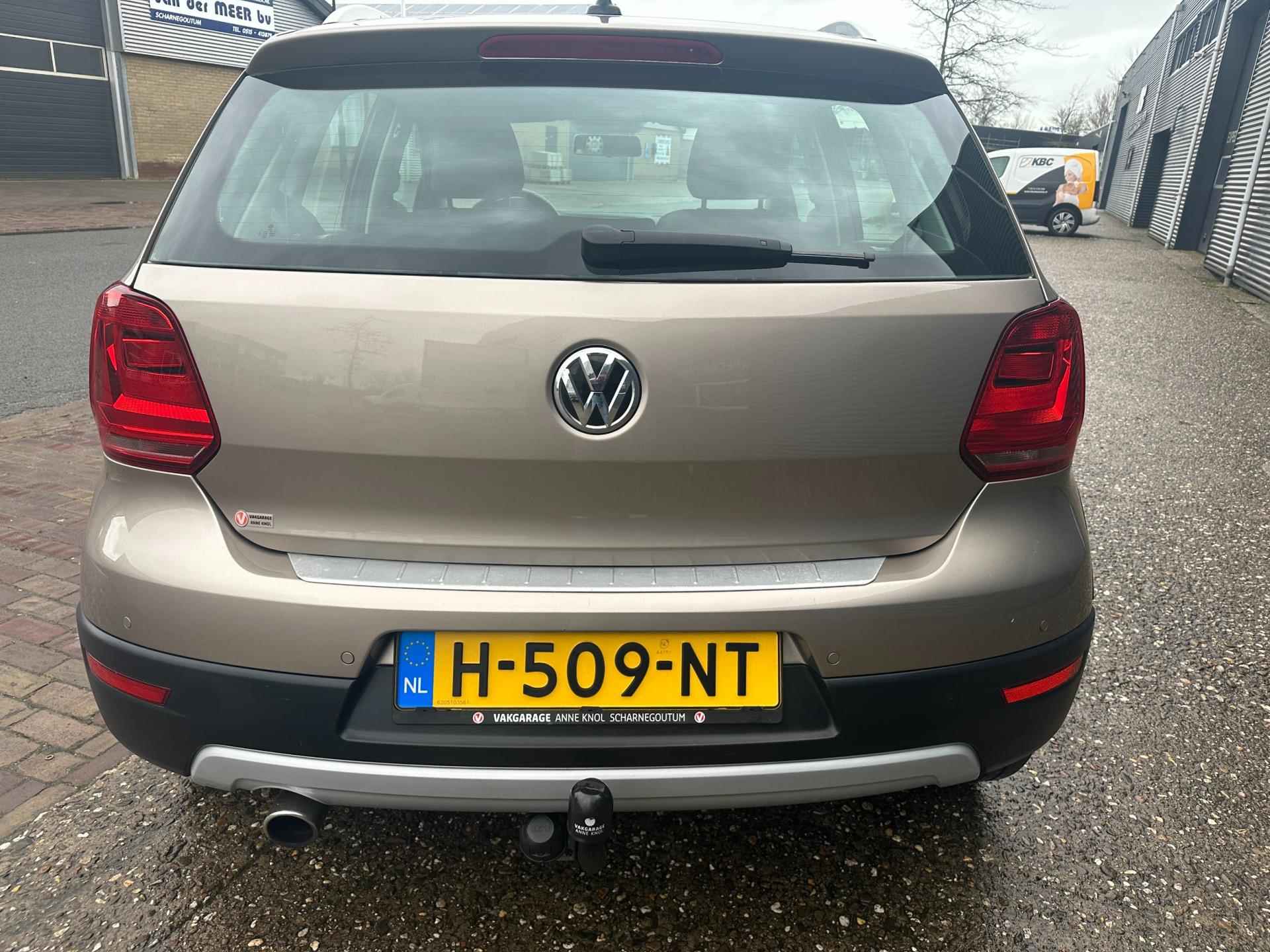 Volkswagen Polo 1.2 TSI Cross Automaat Highline - 8/33