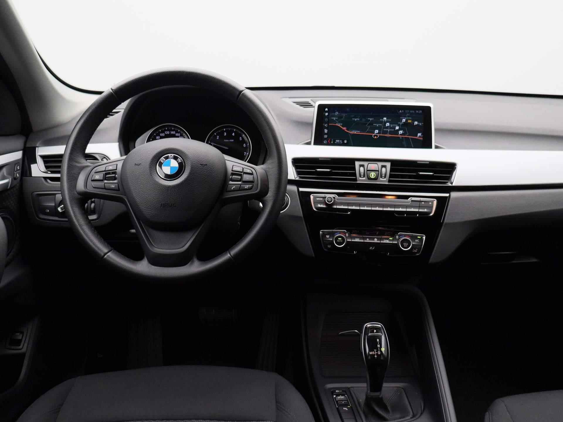 BMW X1 sDrive18i Executive | Automaat | Climate control | Navigatie | LMV | Parkeer sensoren | - 8/37