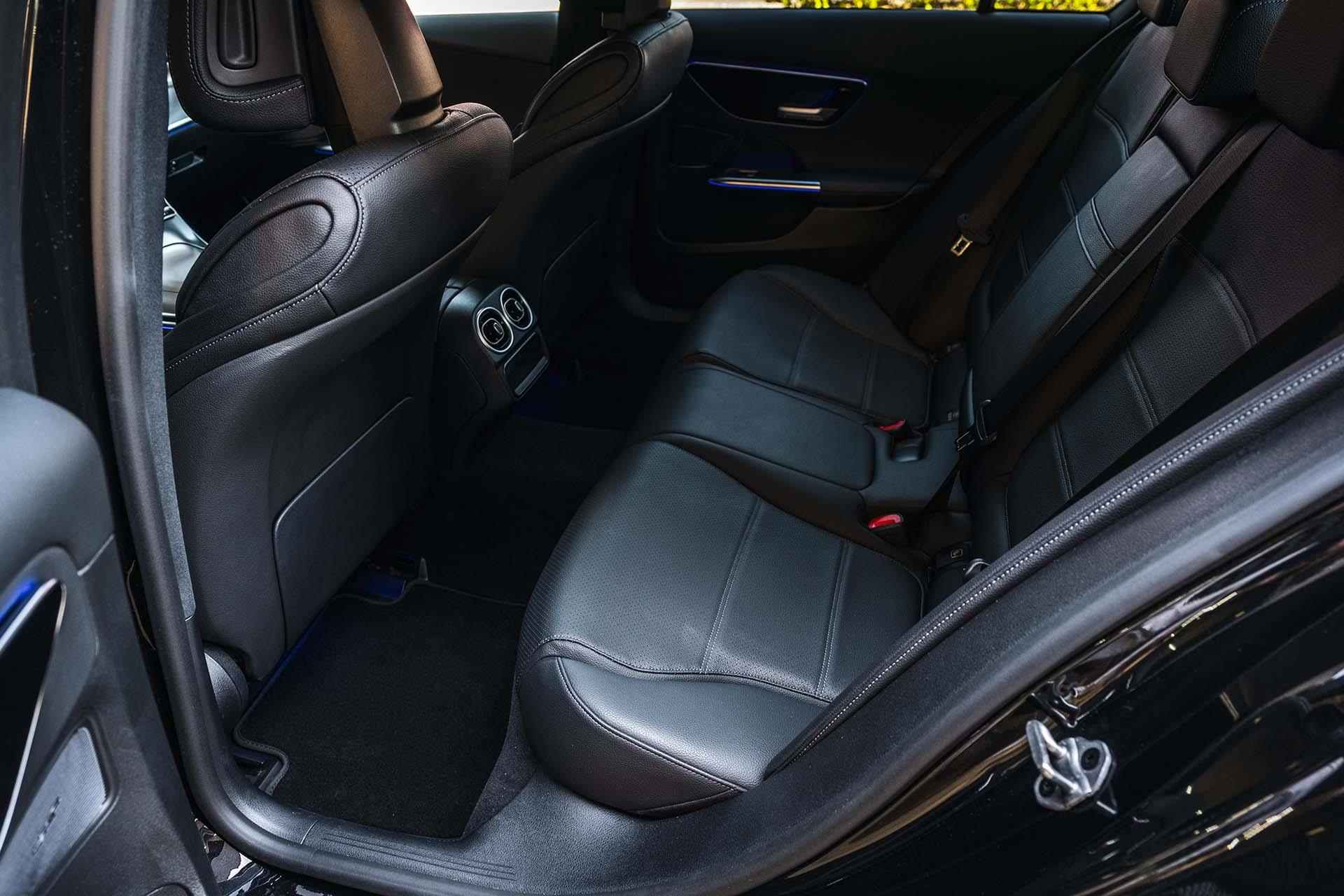 Mercedes-Benz C-klasse 200 Launch Edition Luxury Line | Memory pakket | Sfeerverlichting | Stoelverwarming | Apple carplay | DAB+ | KEYLESS GO | - 13/33