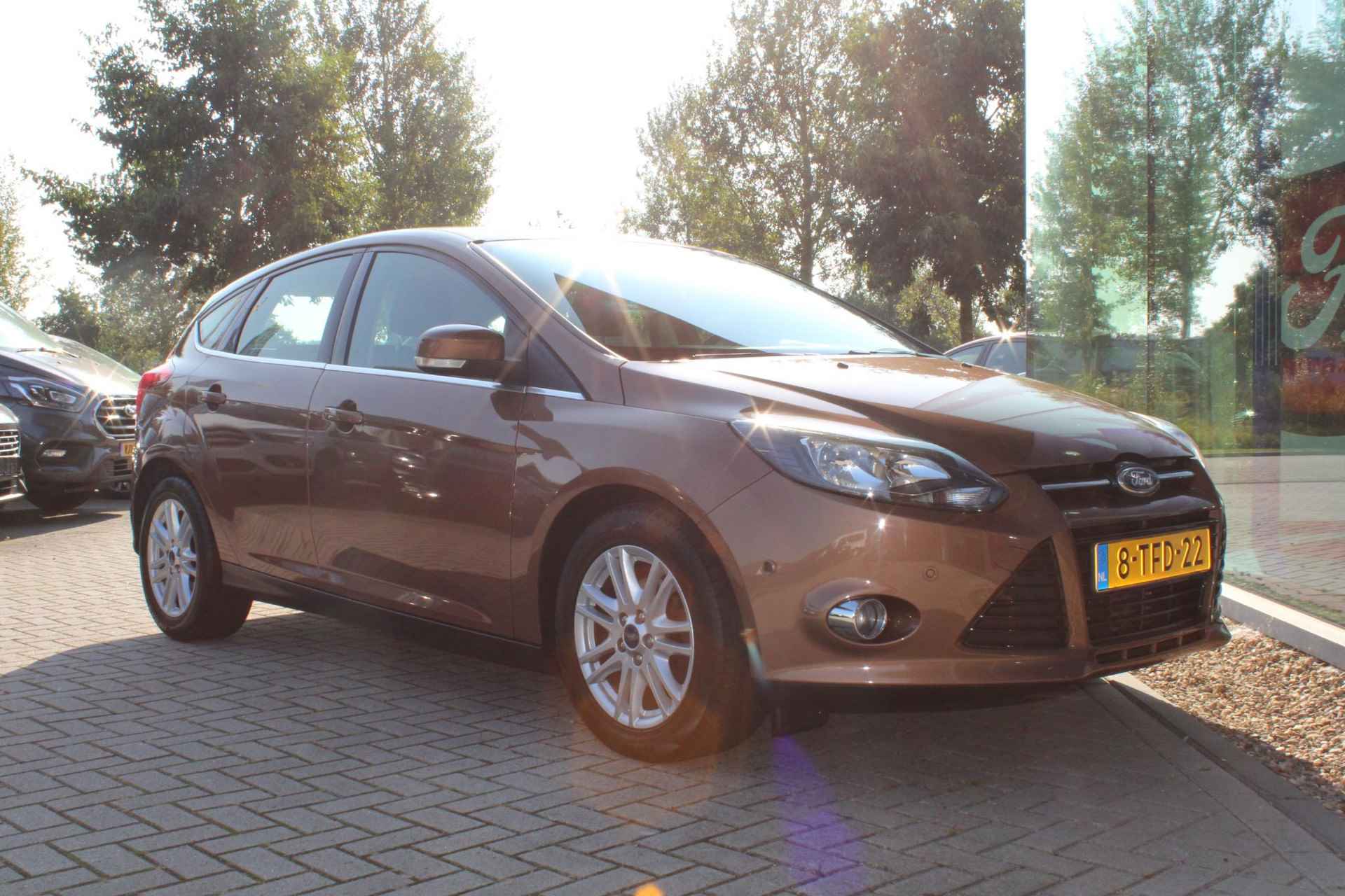 Ford Focus 1.0 EcoBoost 125 PK Titanium | Climate Control | Cruise Control | Voorruitverwarming | PDC V +A | Lichtmetalen Velgen | Dealeronderhouden | Inclusief nieuwe distributieriem!!!! - 7/28