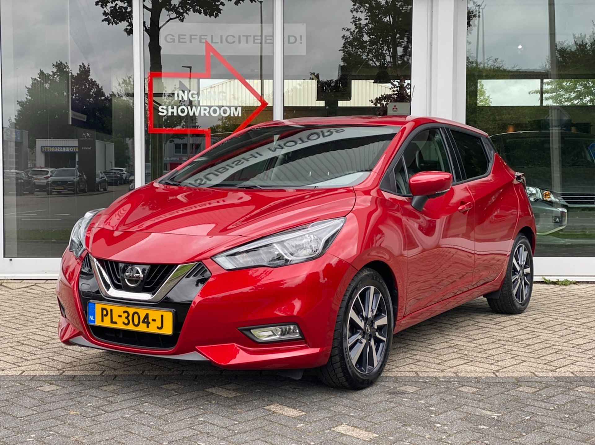 NISSAN Micra 0.9 IG-T 90pk N-Connecta | Navigatie | Clima | 360-camera | Bose | All Season Banden - 23/25