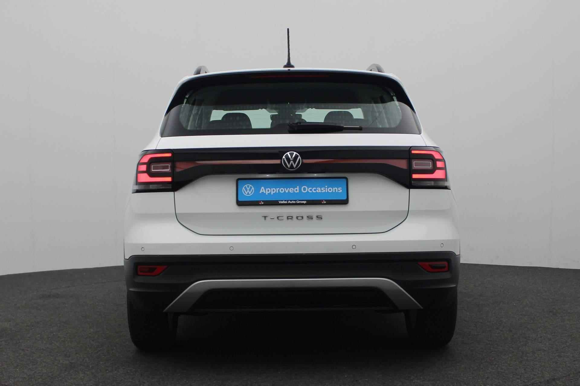 Volkswagen T-Cross 1.0 TSI 95PK Life Business | Parkeersensoren voor/achter | Navi | ACC | Apple Carplay / Android Auto - 15/33