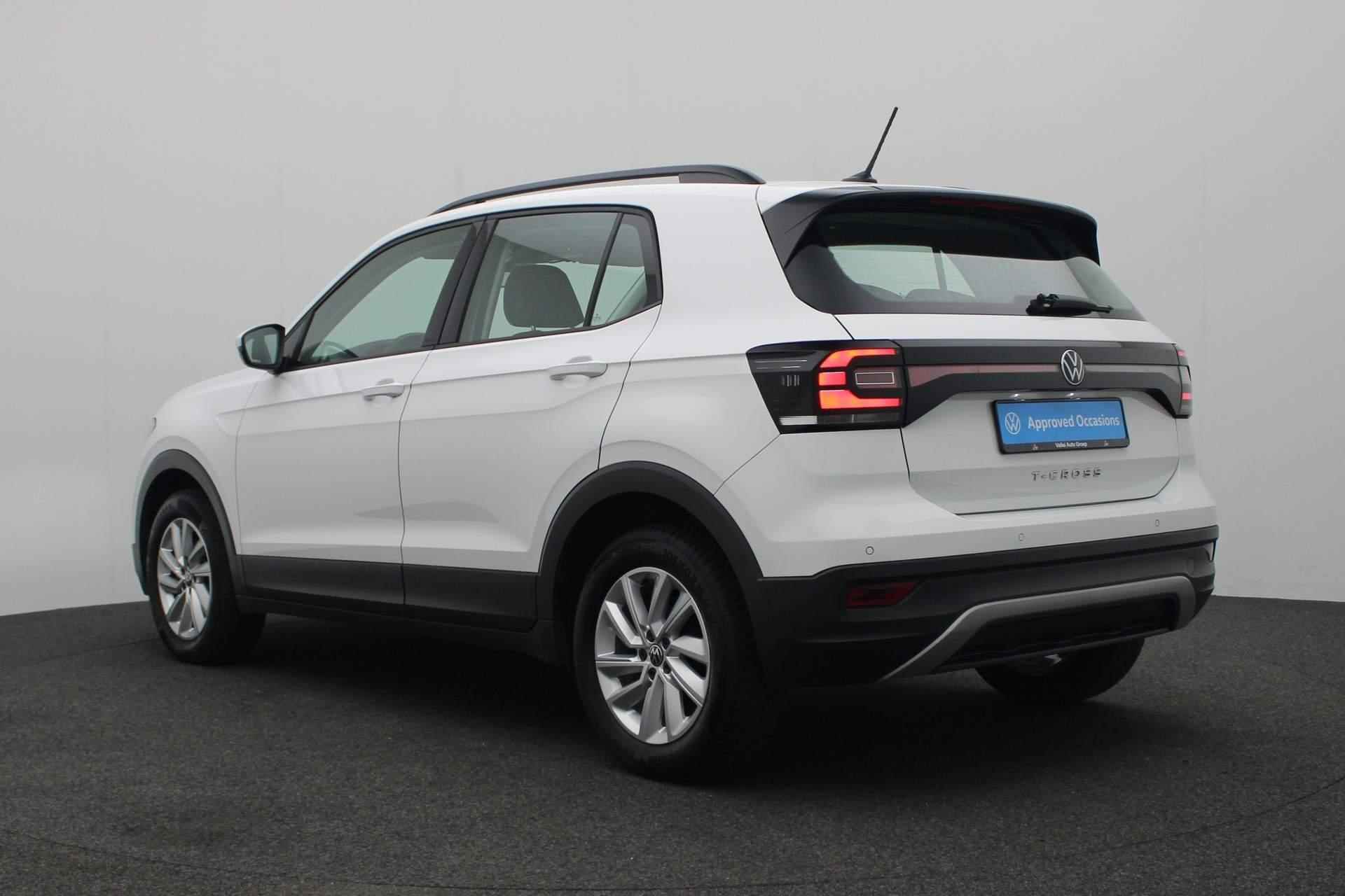 Volkswagen T-Cross 1.0 TSI 95PK Life Business | Parkeersensoren voor/achter | Navi | ACC | Apple Carplay / Android Auto - 28/33