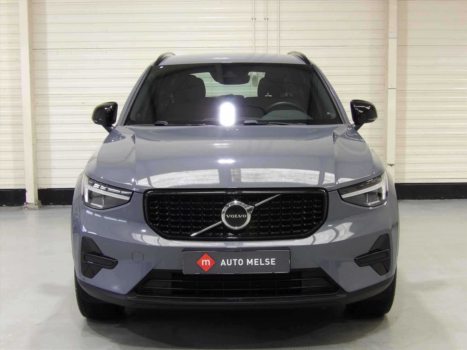 Volvo Xc40 T4 Recharge 211pk Plus Dark - 2/36